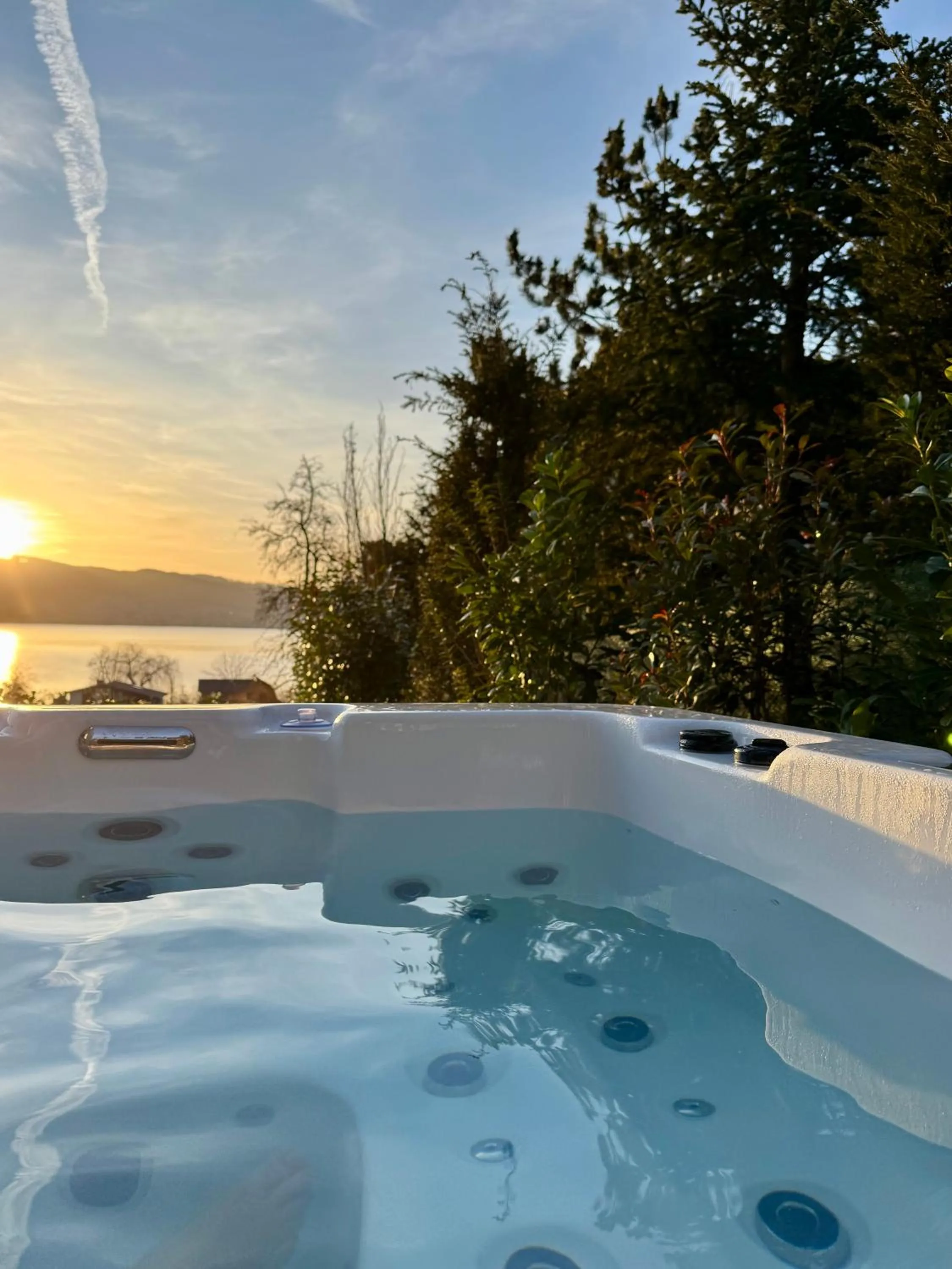 Day in ORANGE LOUNGE Attersee