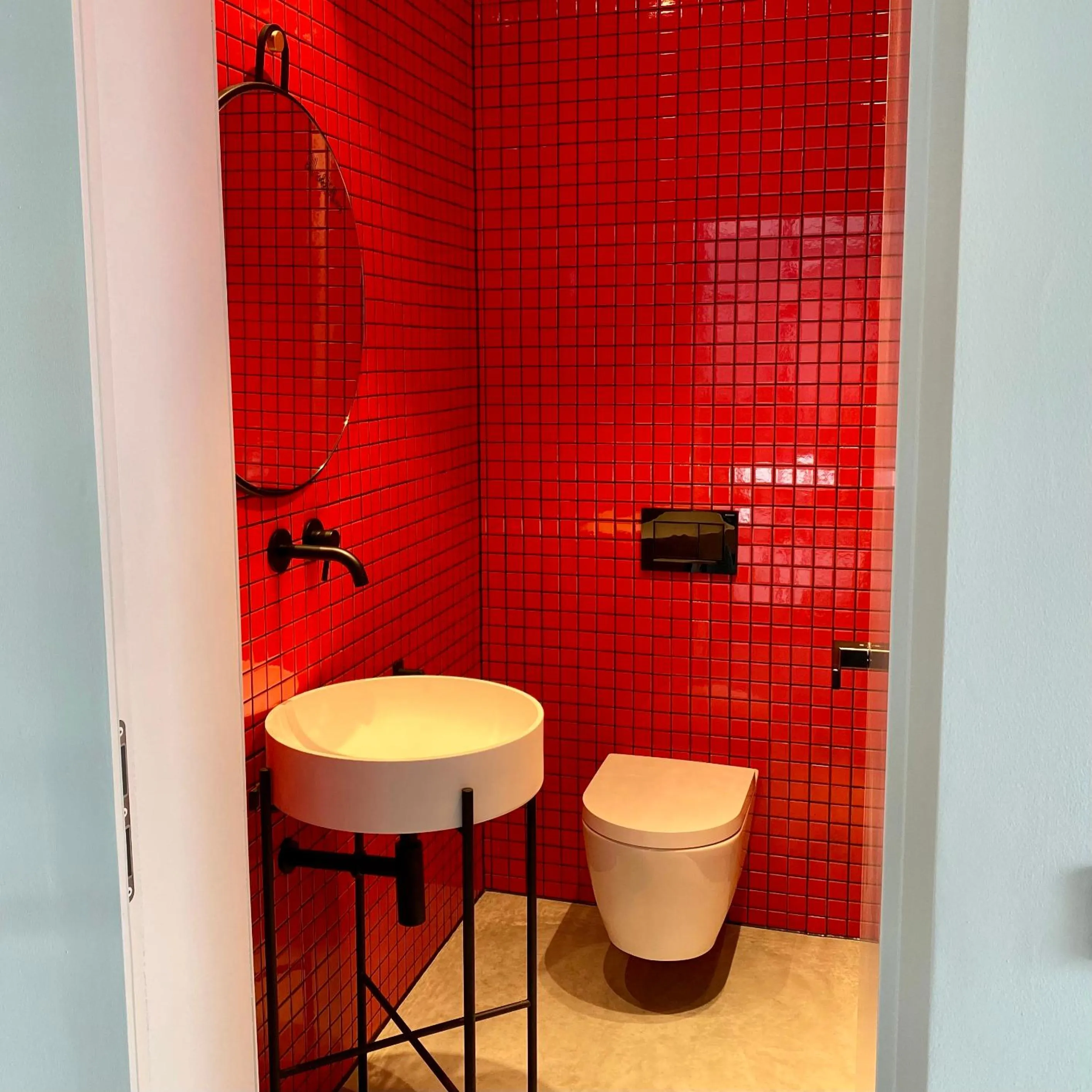 Toilet in ORANGE LOUNGE Attersee