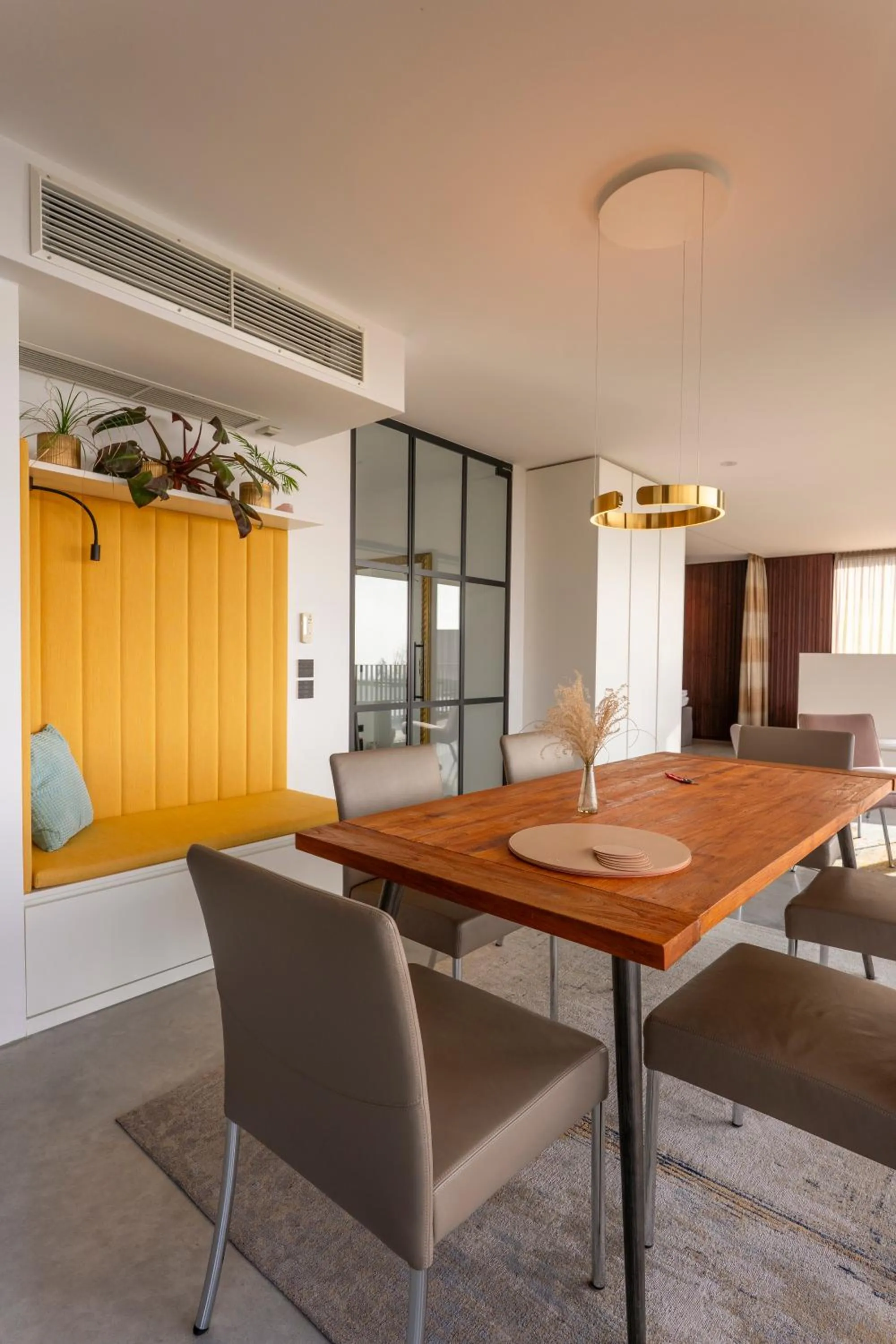 Seating area in ORANGE LOUNGE Attersee