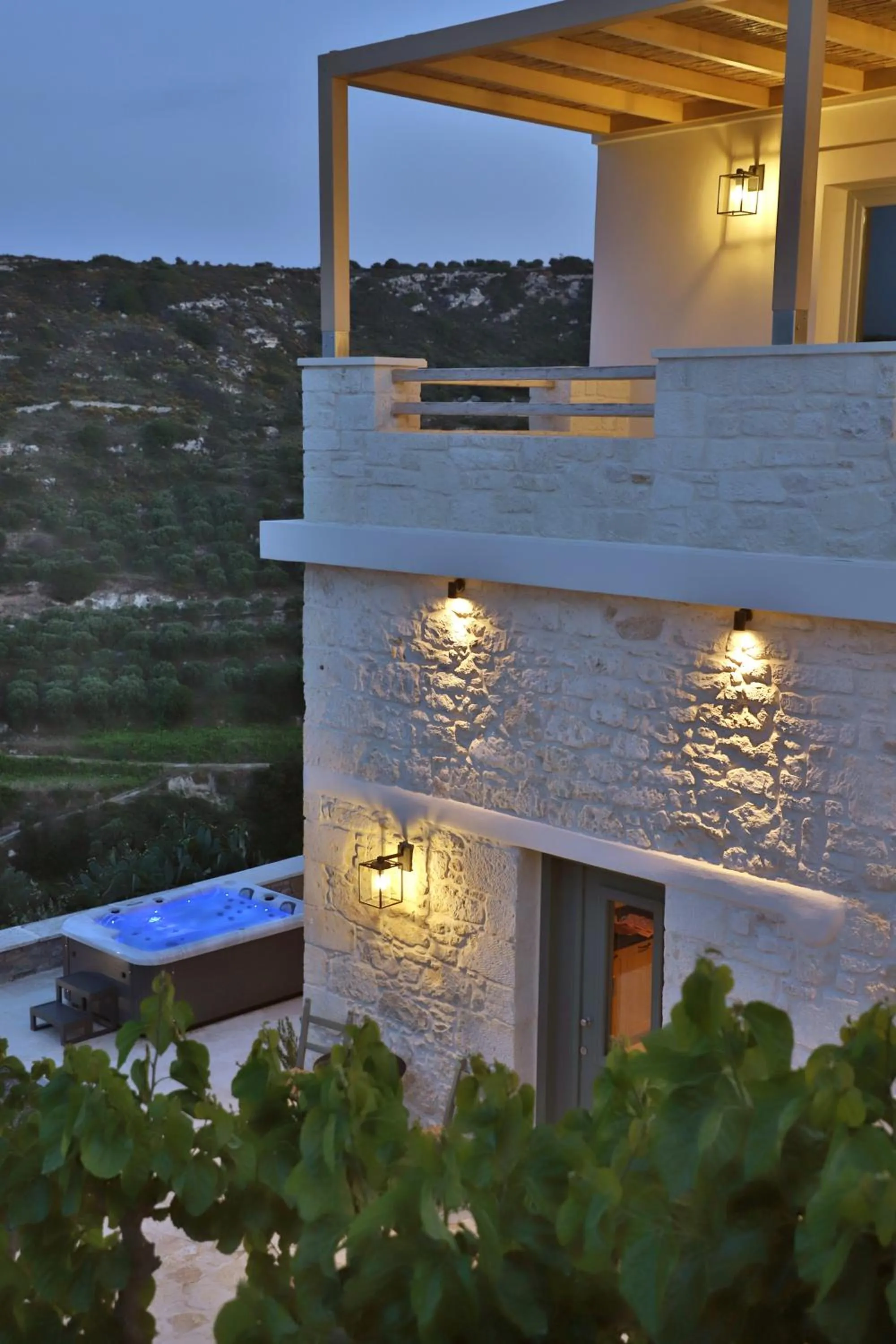 Amvikas suites-Sitia, by Comfortbnb