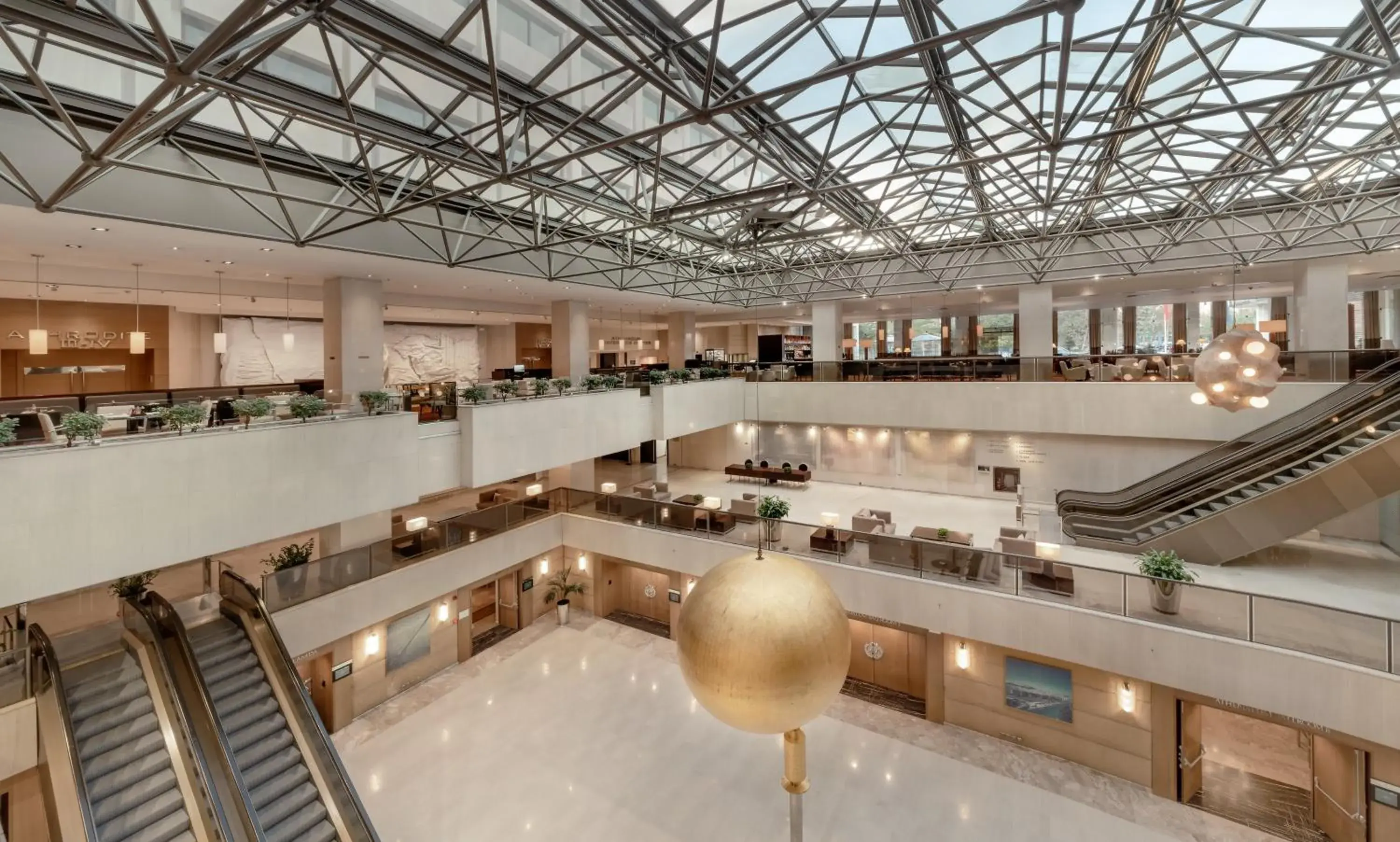 Property building in Athenaeum Intercontinental by IHG Property building in Athenaeum Intercontinental by IHG