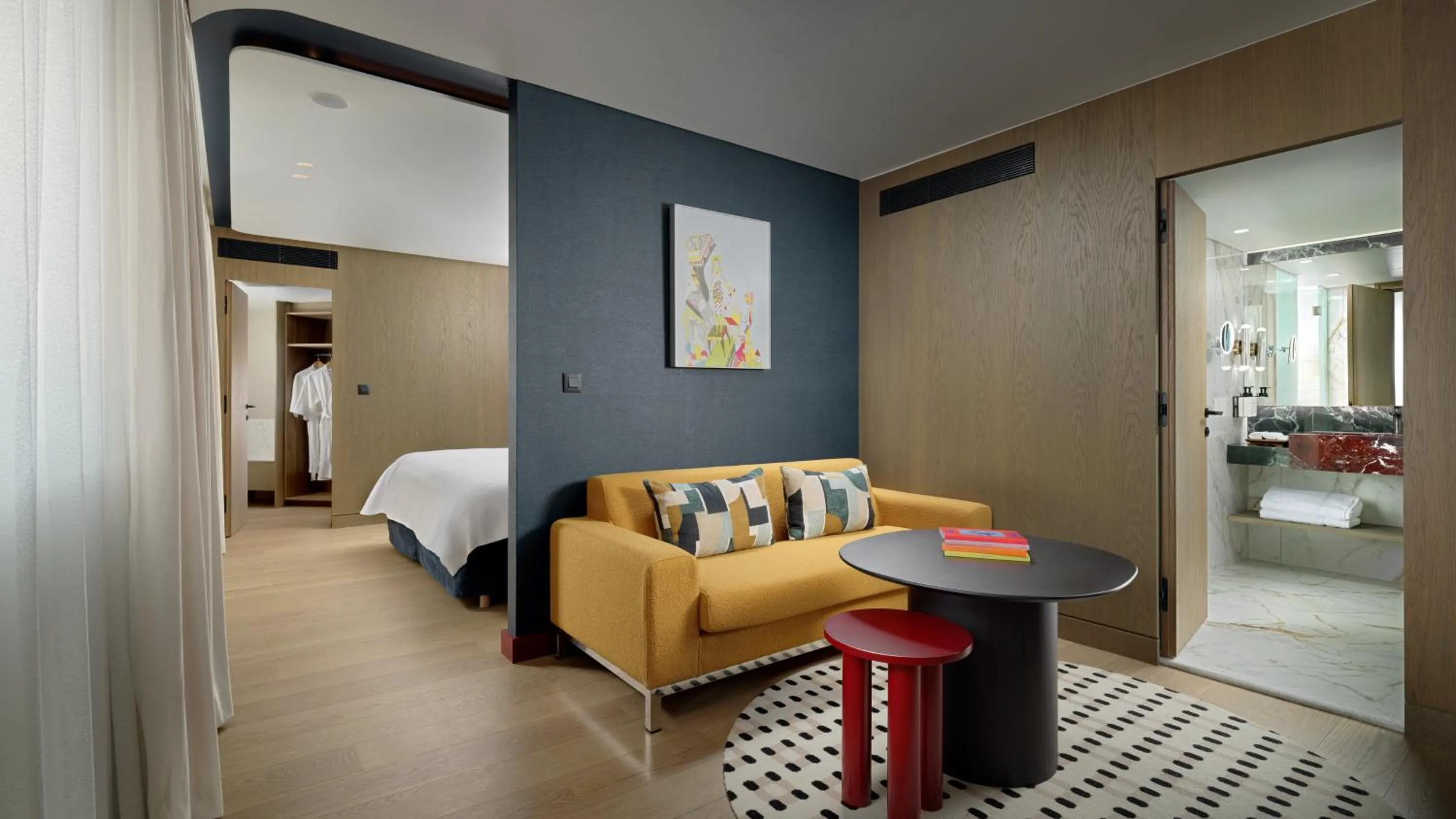 Photo of the whole room in Athenaeum Intercontinental by IHG