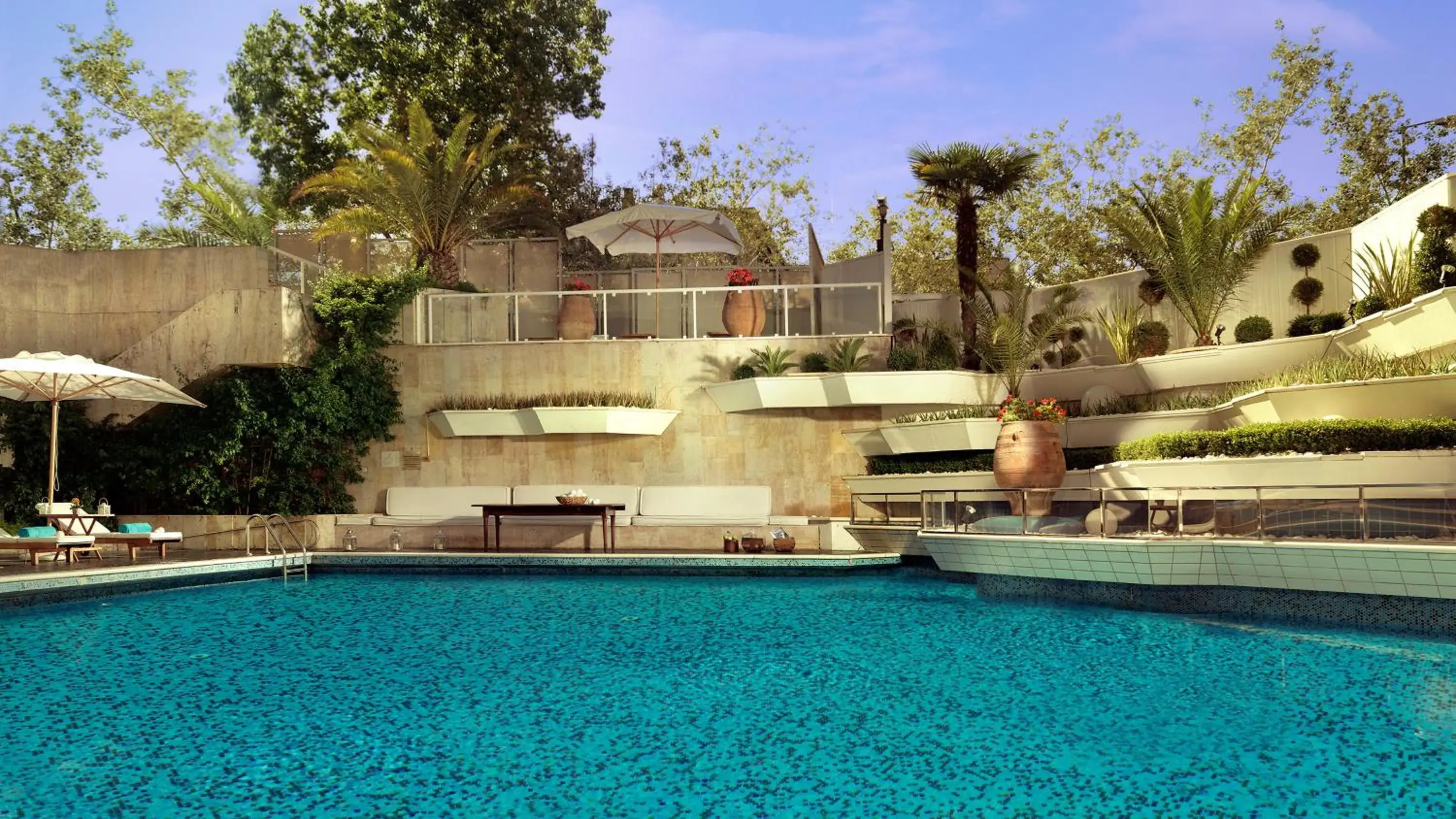 Swimming pool in Athenaeum Intercontinental by IHG Swimming pool in Athenaeum Intercontinental by IHG