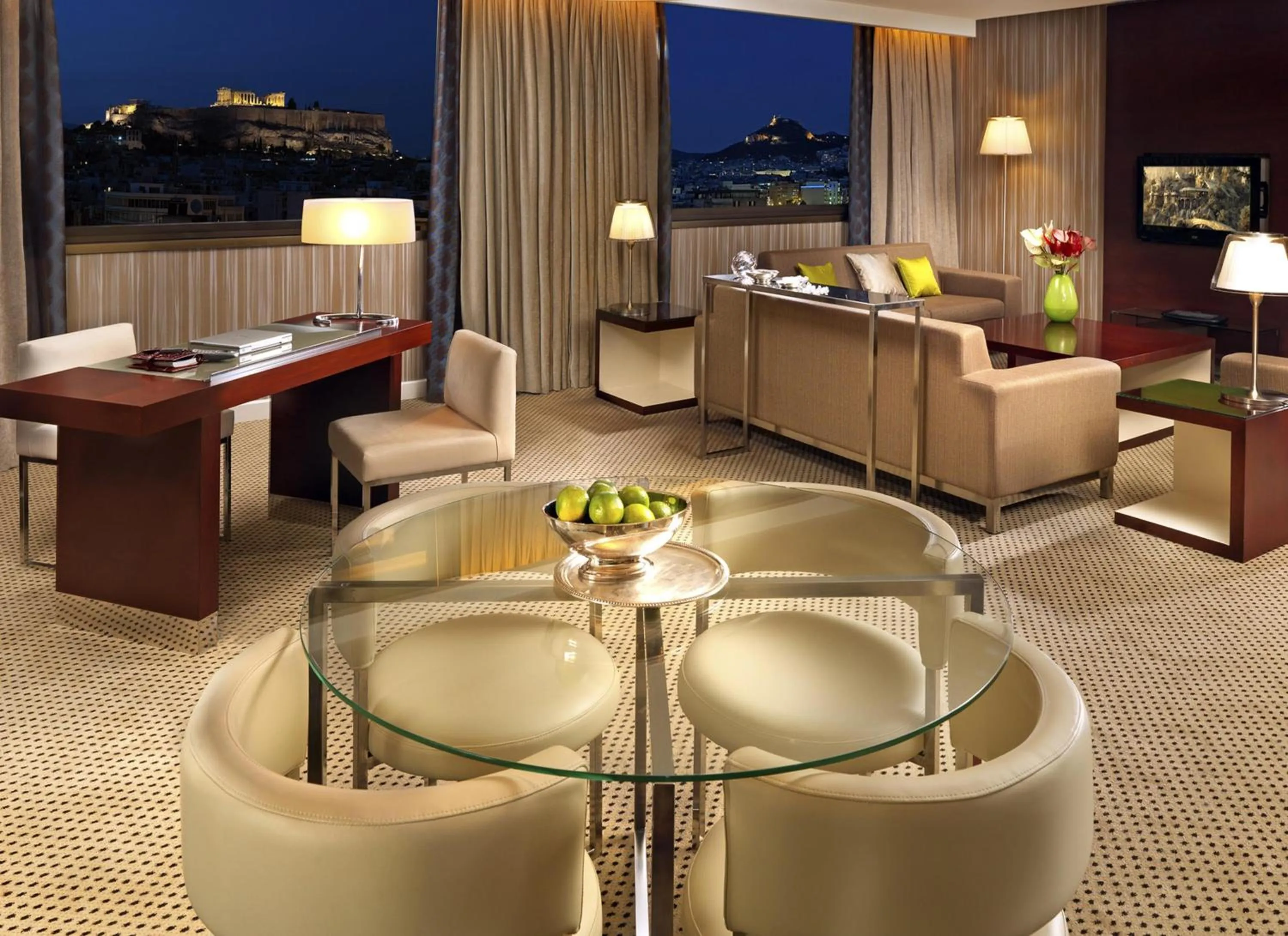 Photo of the whole room in Athenaeum Intercontinental by IHG