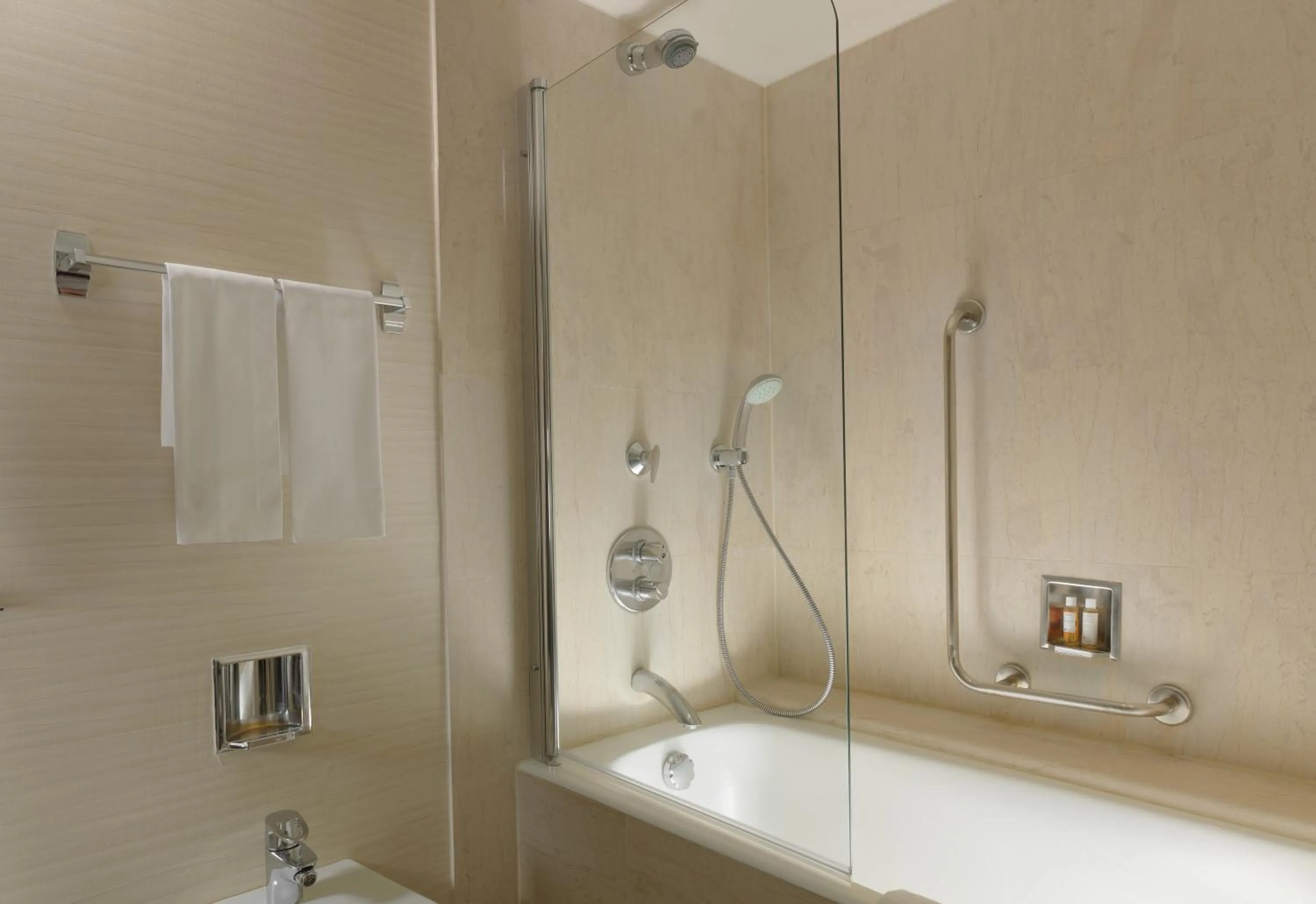 Classic King Room in Athenaeum Intercontinental by IHG