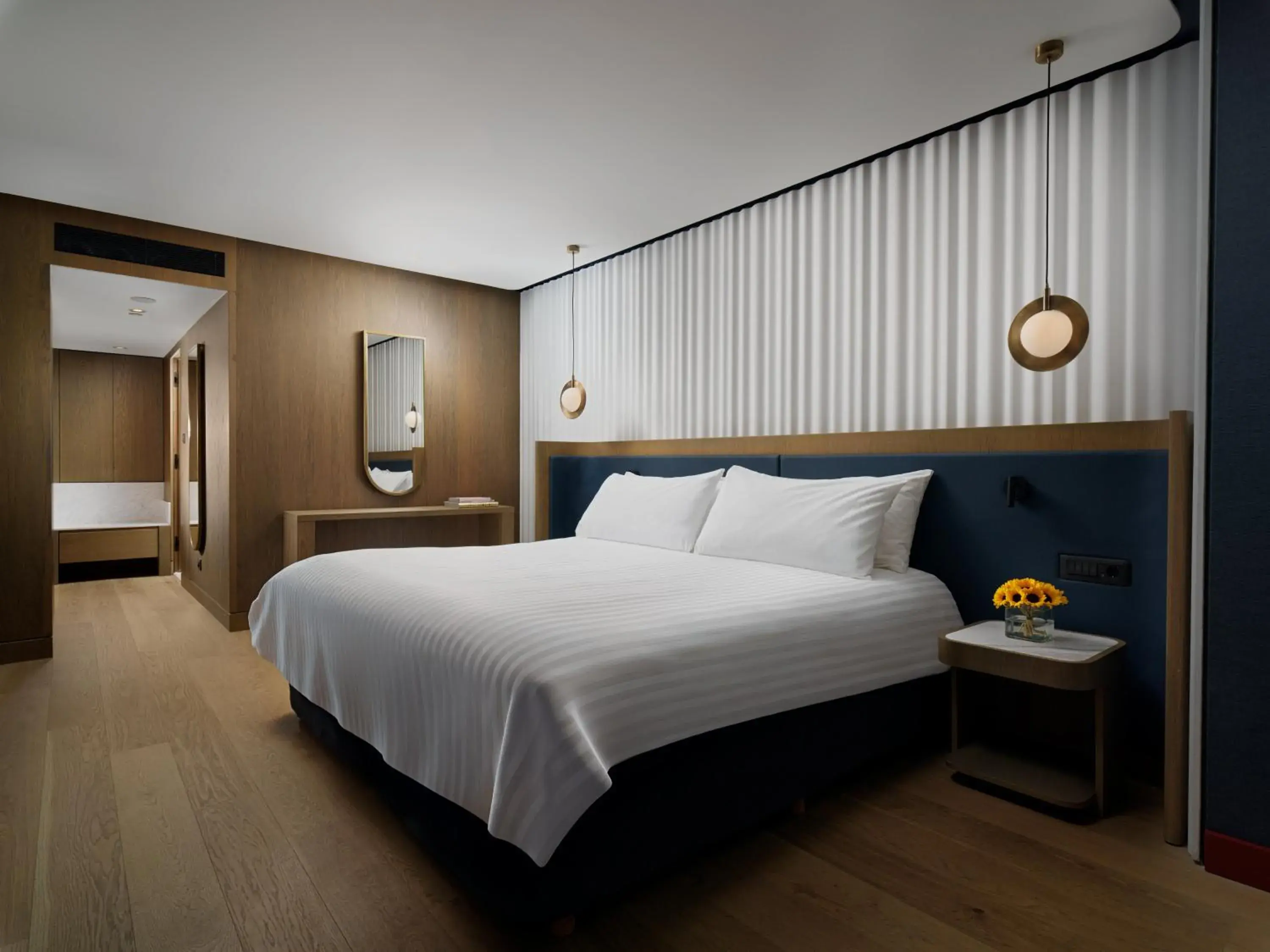 Photo of the whole room, Bed in Athenaeum Intercontinental by IHG Photo of the whole room, Bed in Athenaeum Intercontinental by IHG