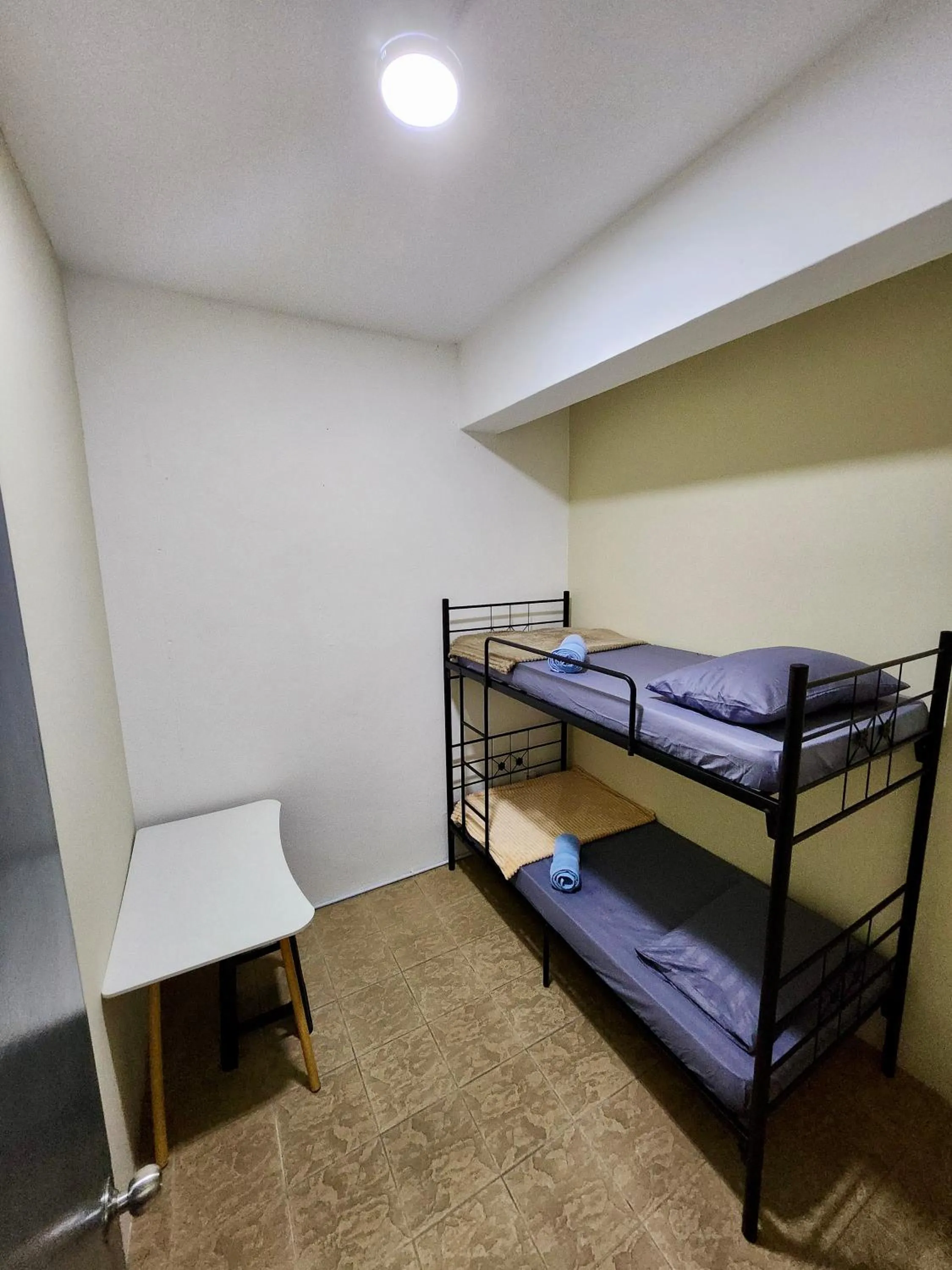 Photo of the whole room, Bed in Swanling Kuching