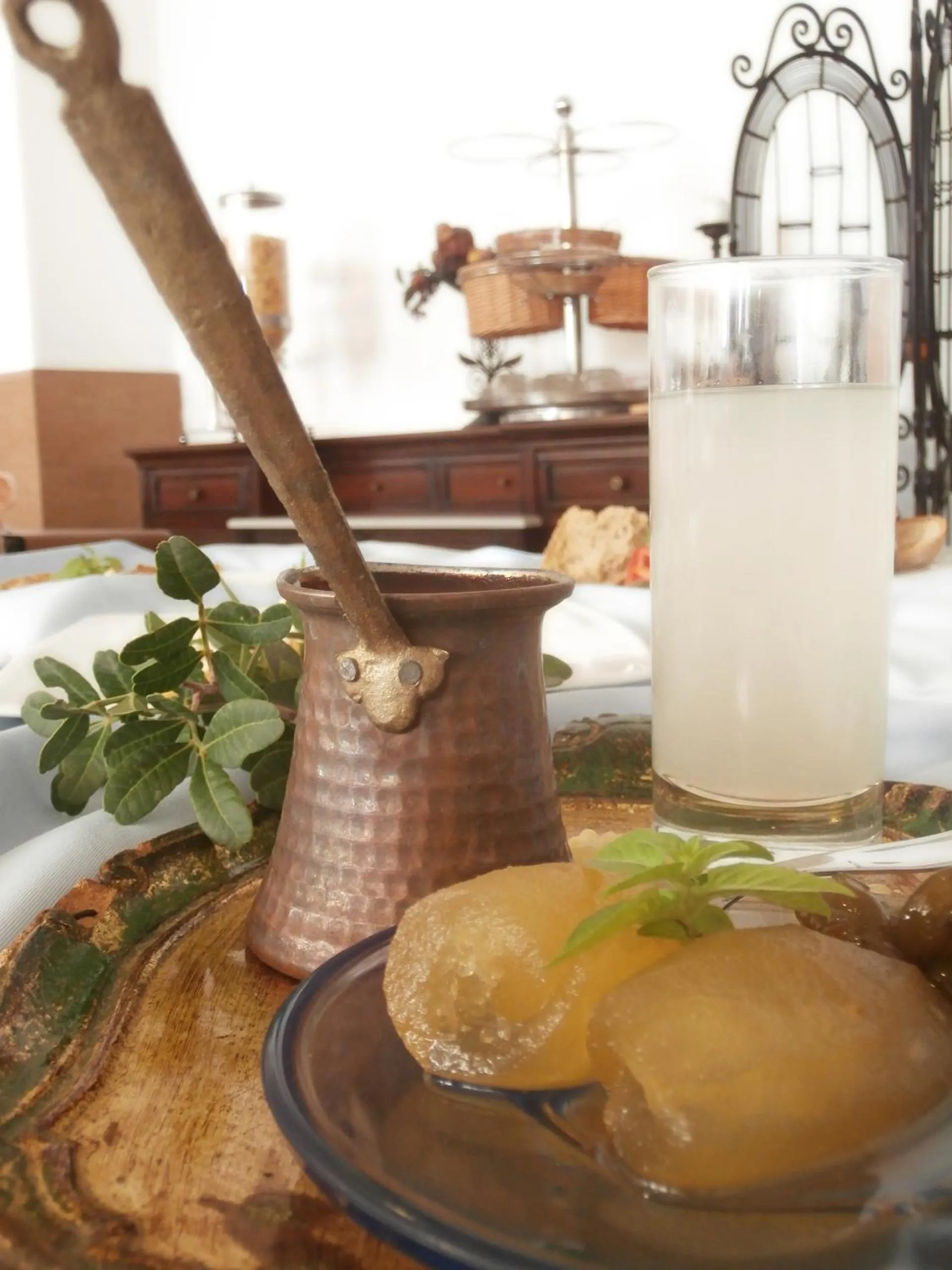 Restaurant/places to eat in Erytha Hotel & Resort Chios