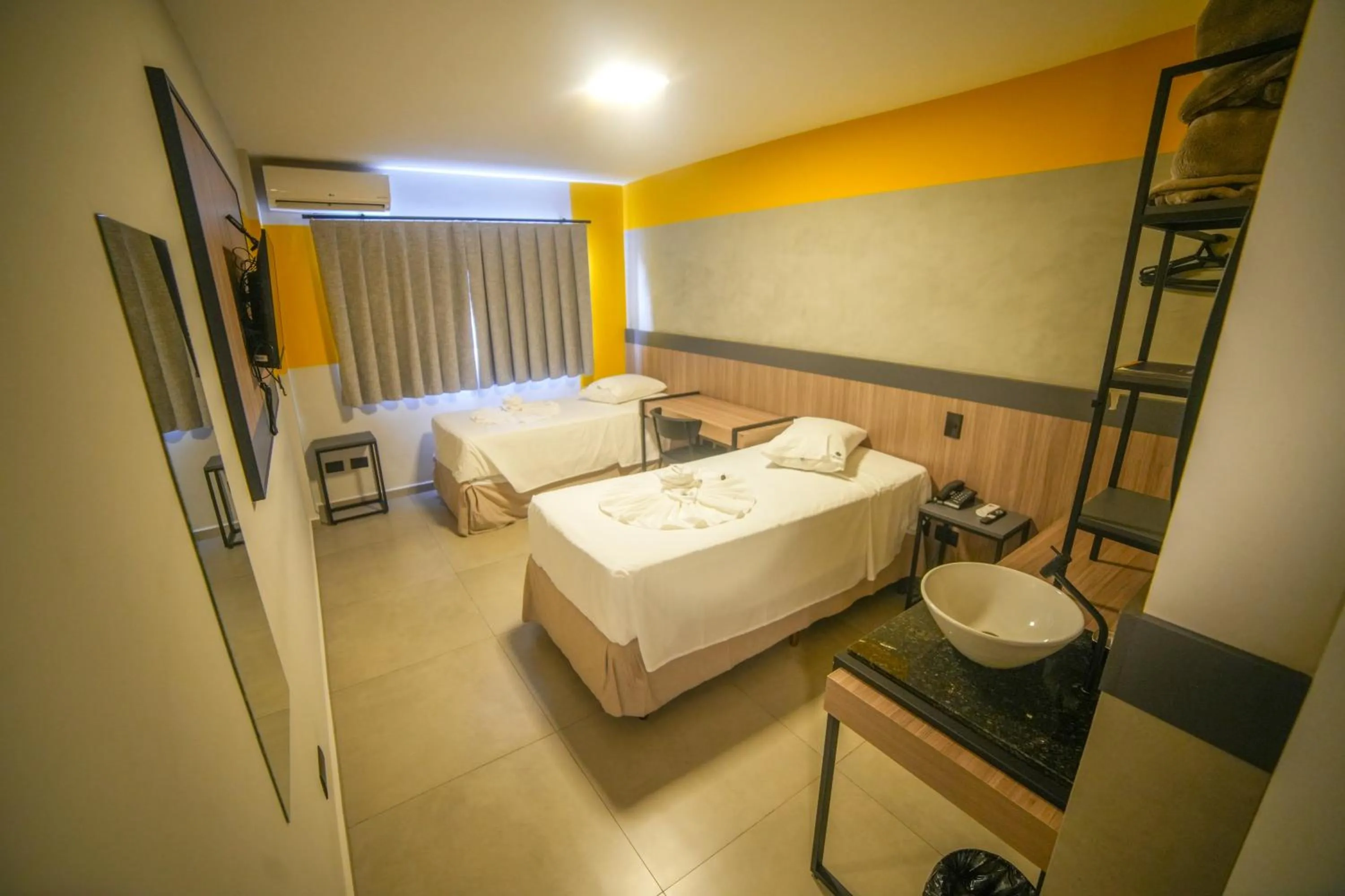 Bed in Hotel Coroados Foz Express