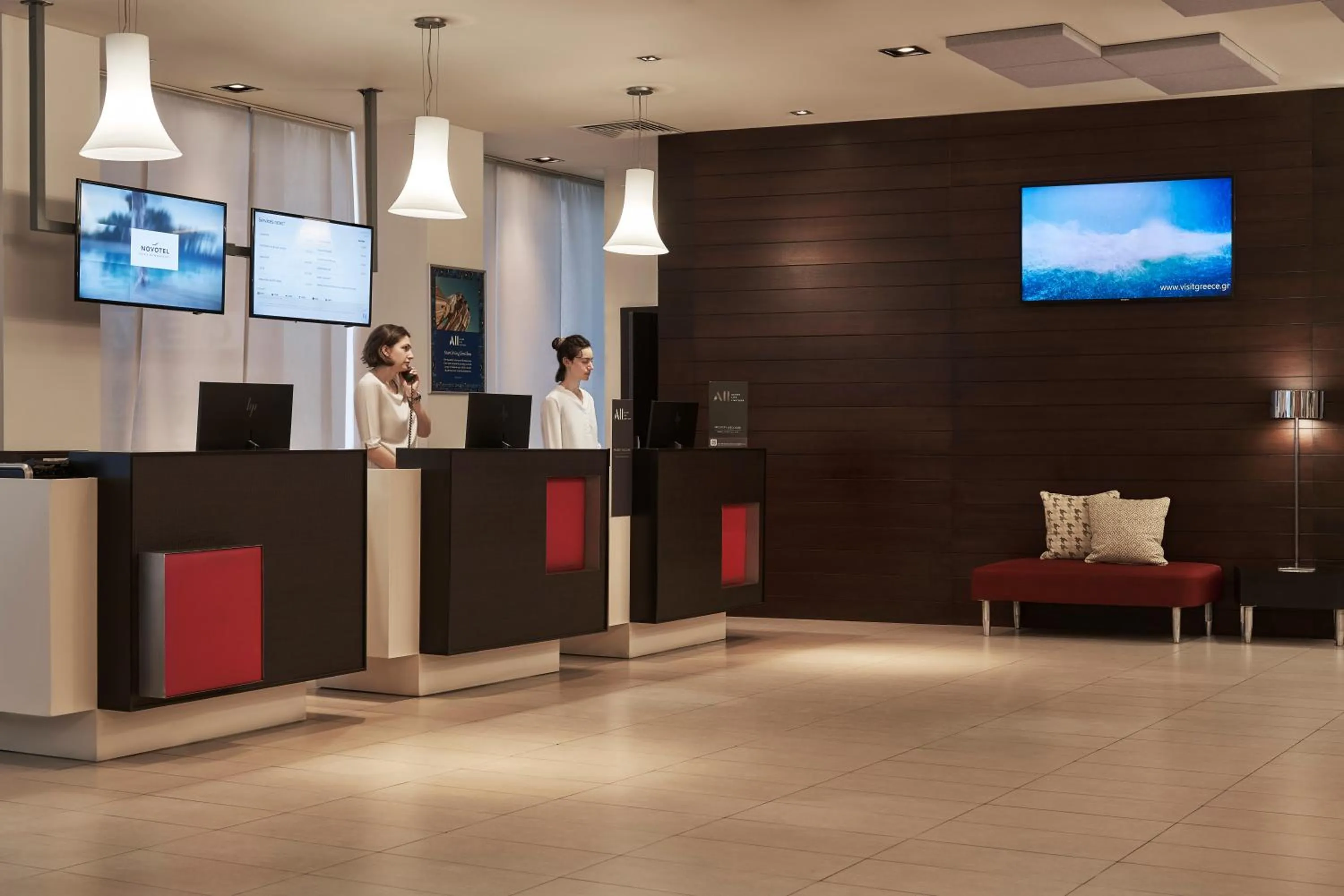 Lobby or reception in Novotel Athens