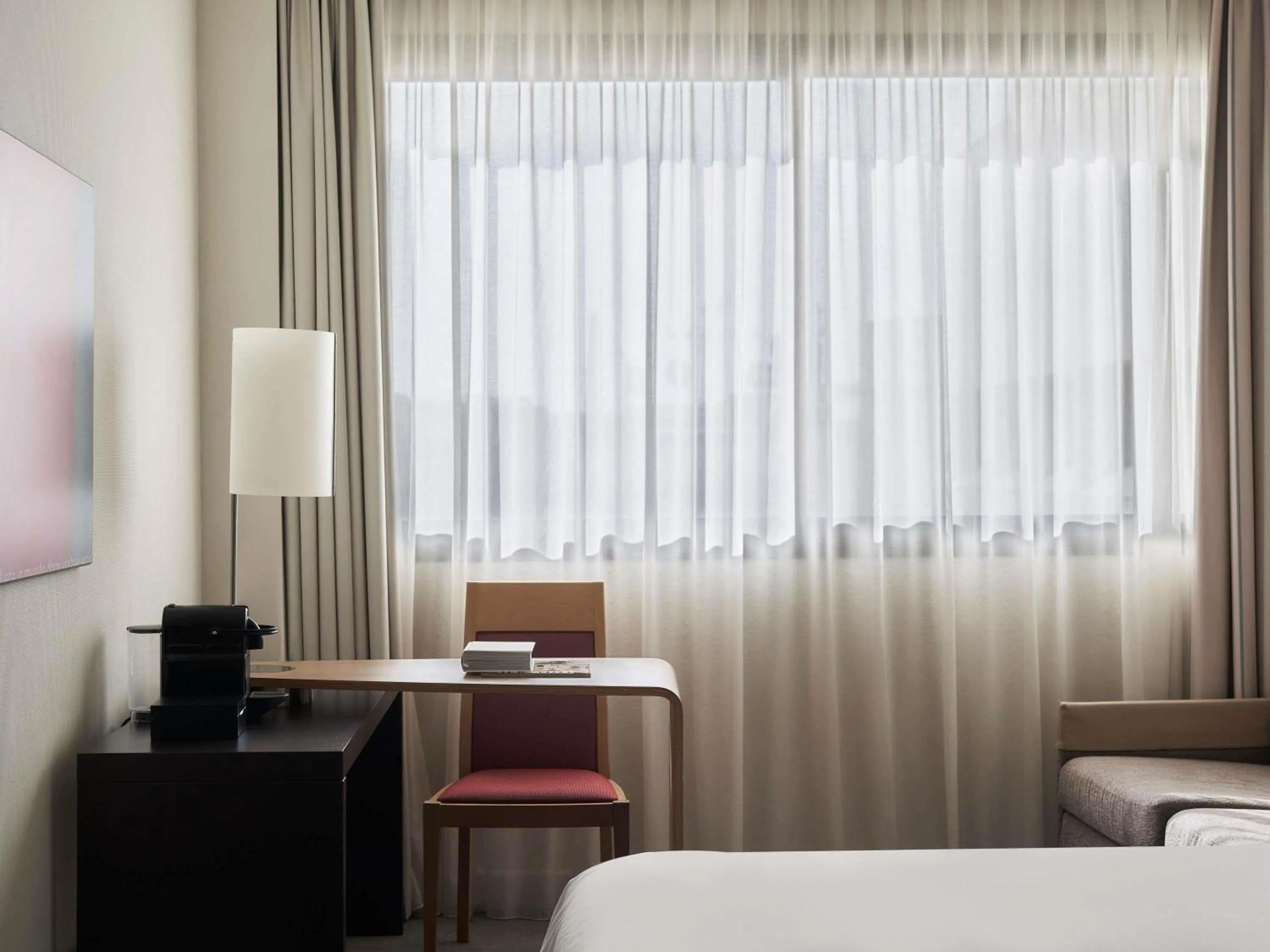 Bedroom, Bed in Novotel Athens