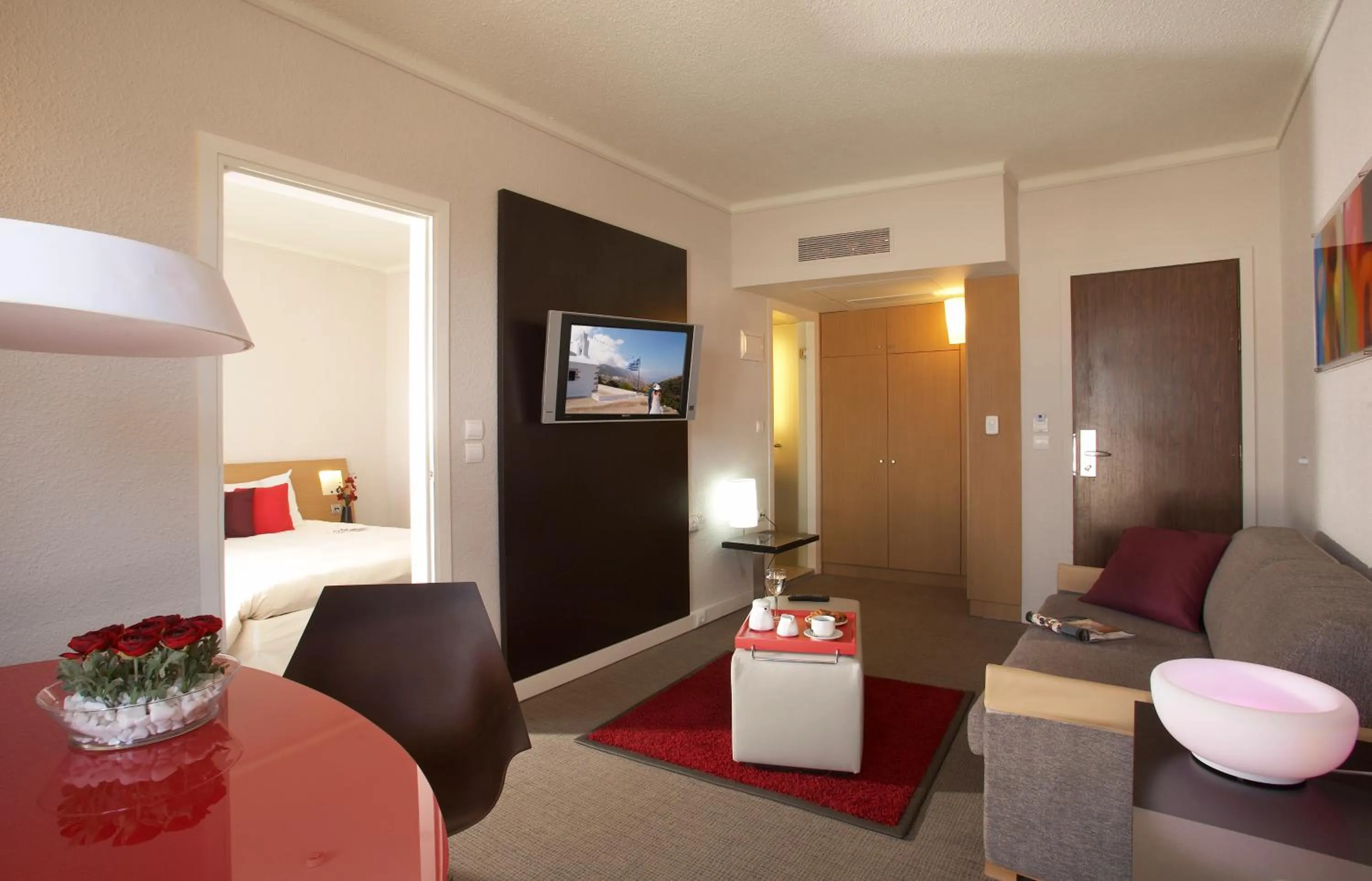 Bed in Novotel Athens