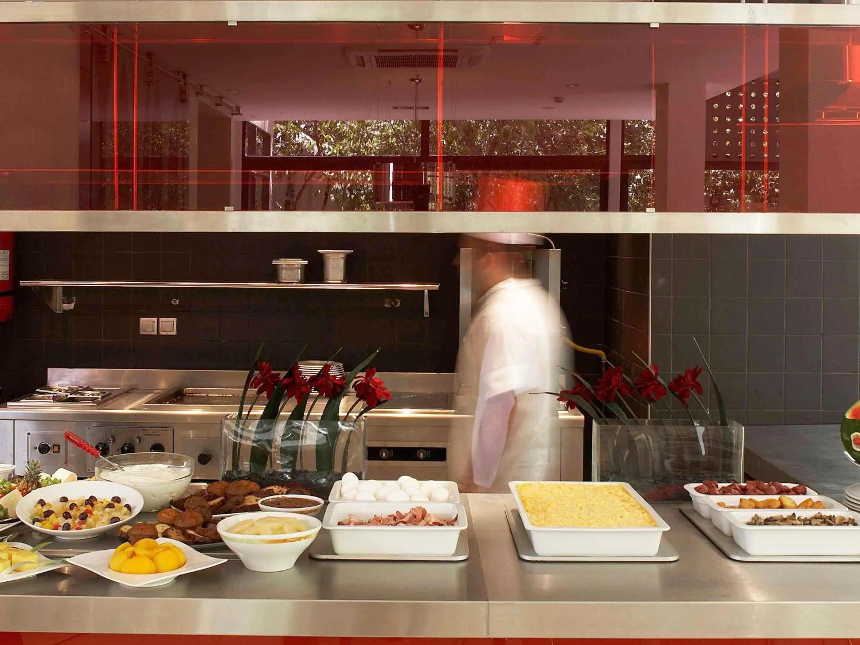 Restaurant/places to eat in Novotel Athens