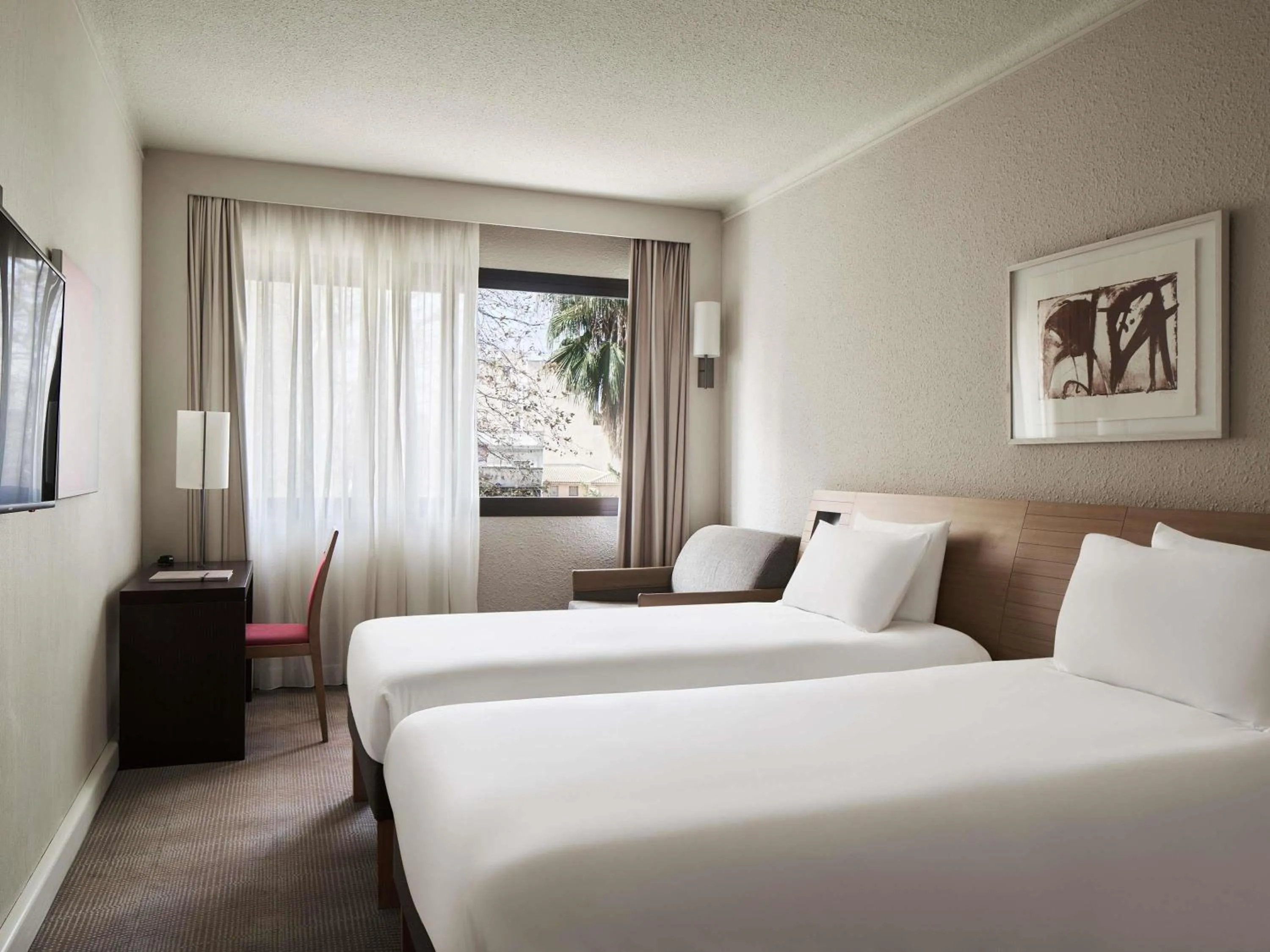 Bedroom, Bed in Novotel Athens