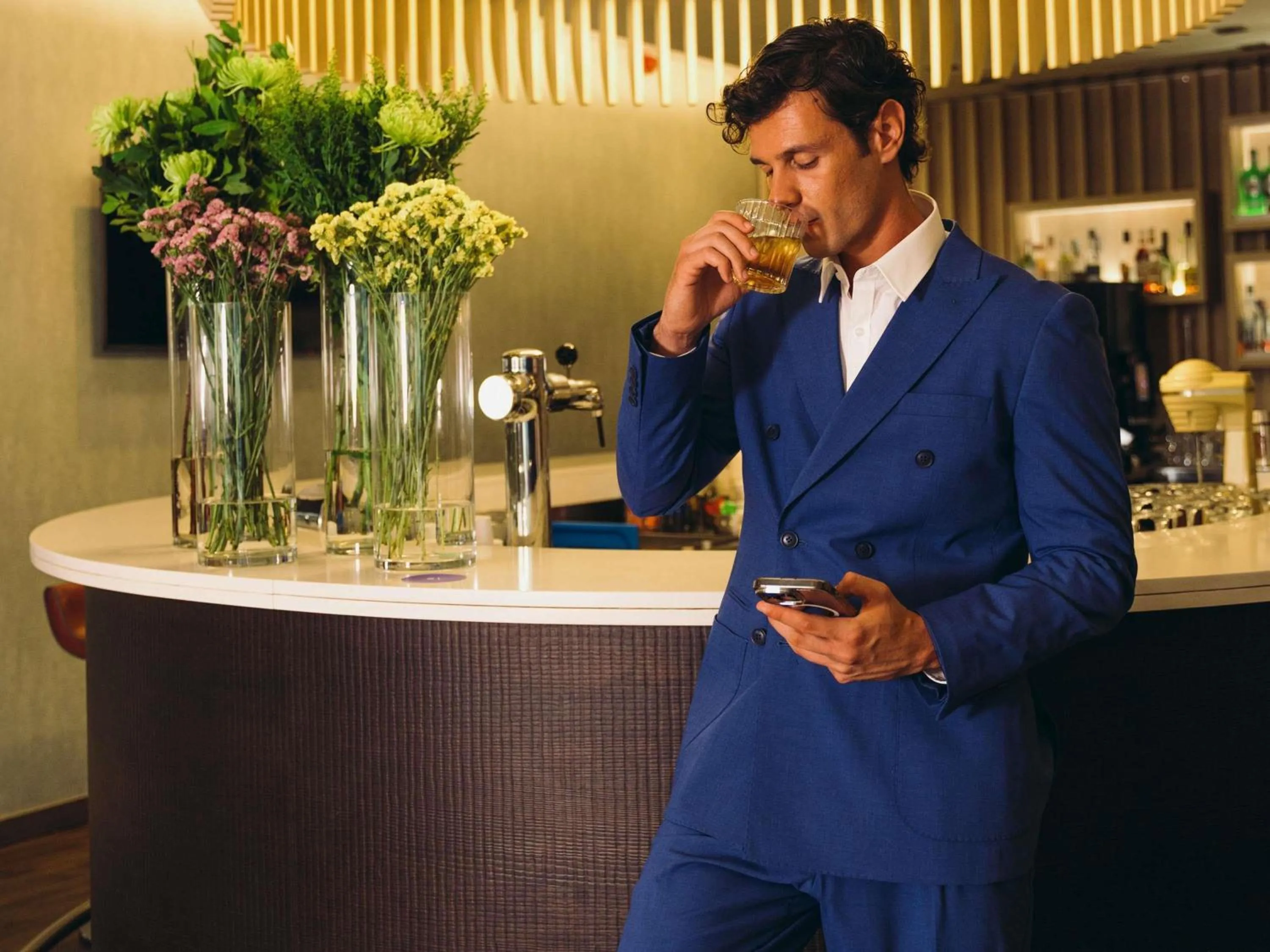 Lounge or bar in Novotel Athens