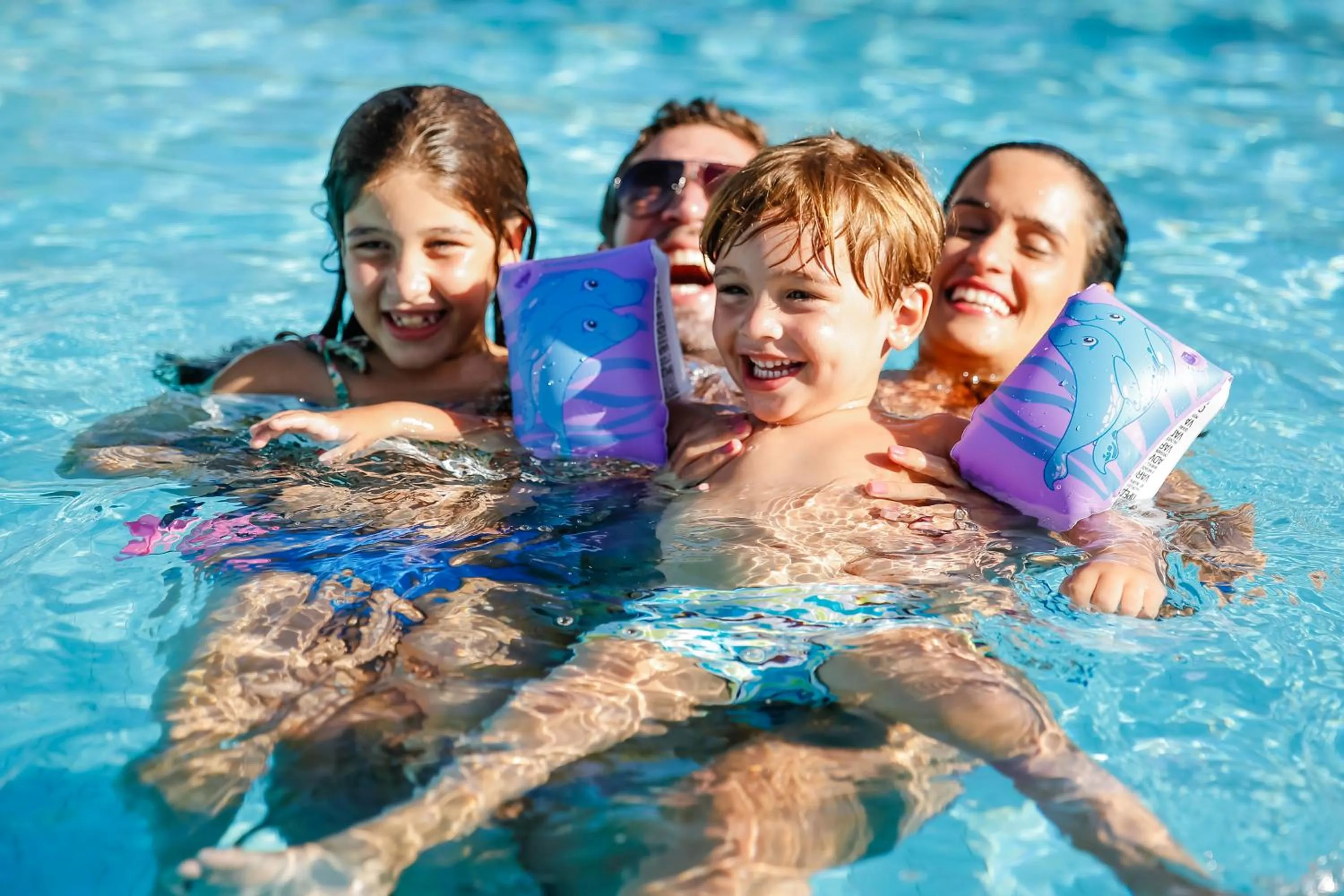 Entertainment in Novotel Athens