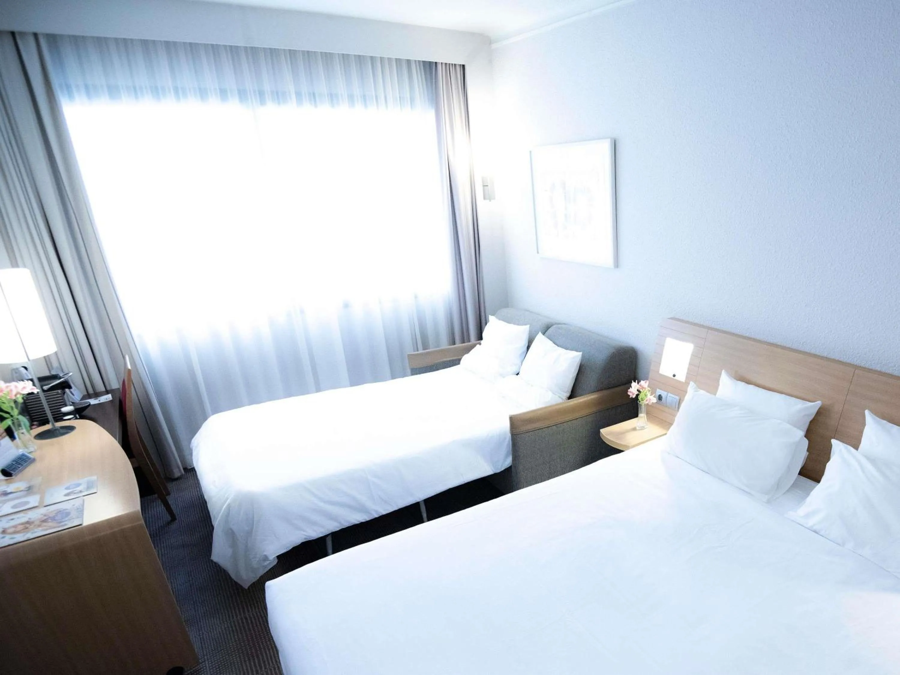 Bedroom, Bed in Novotel Athens