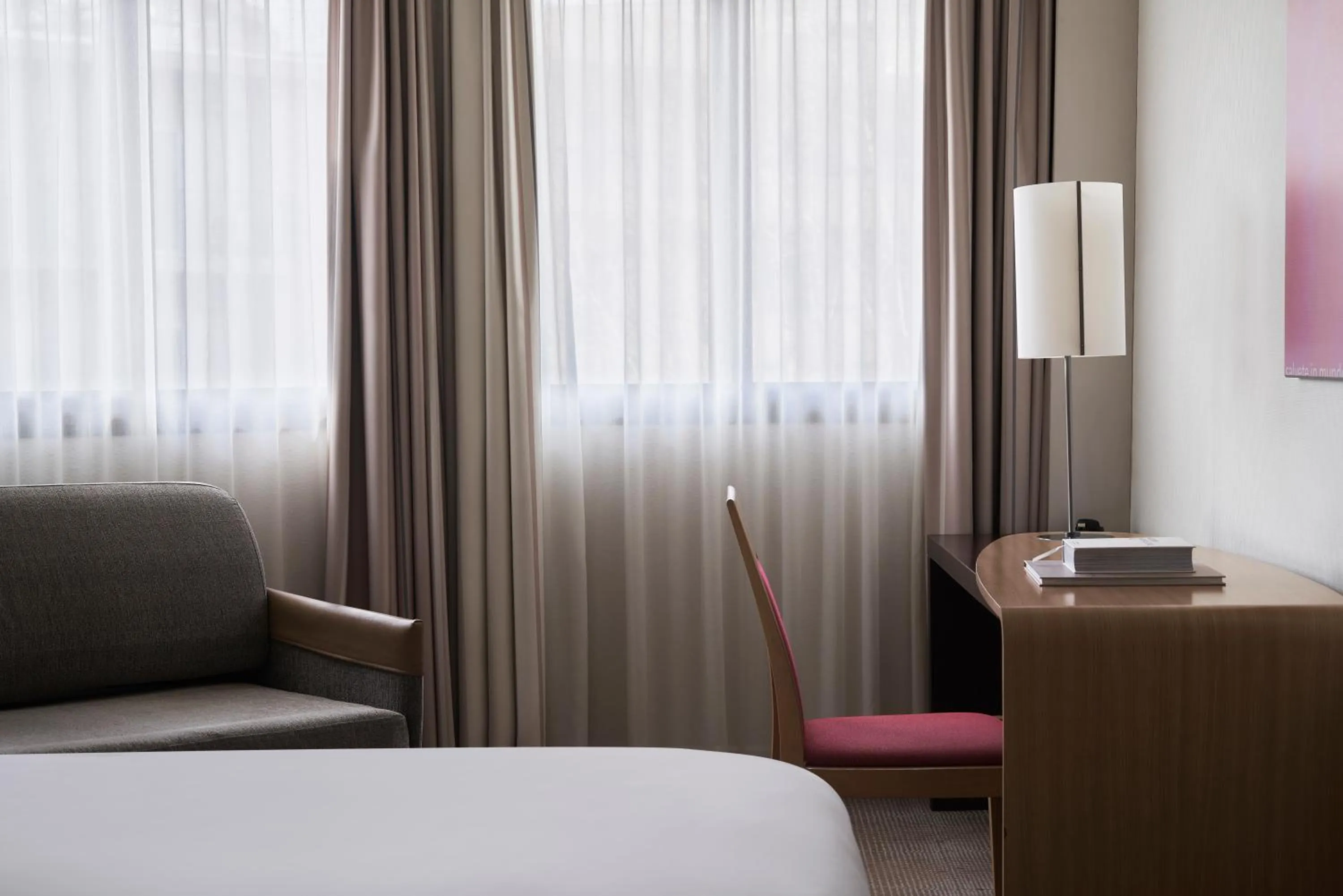 Bedroom, Bed in Novotel Athens