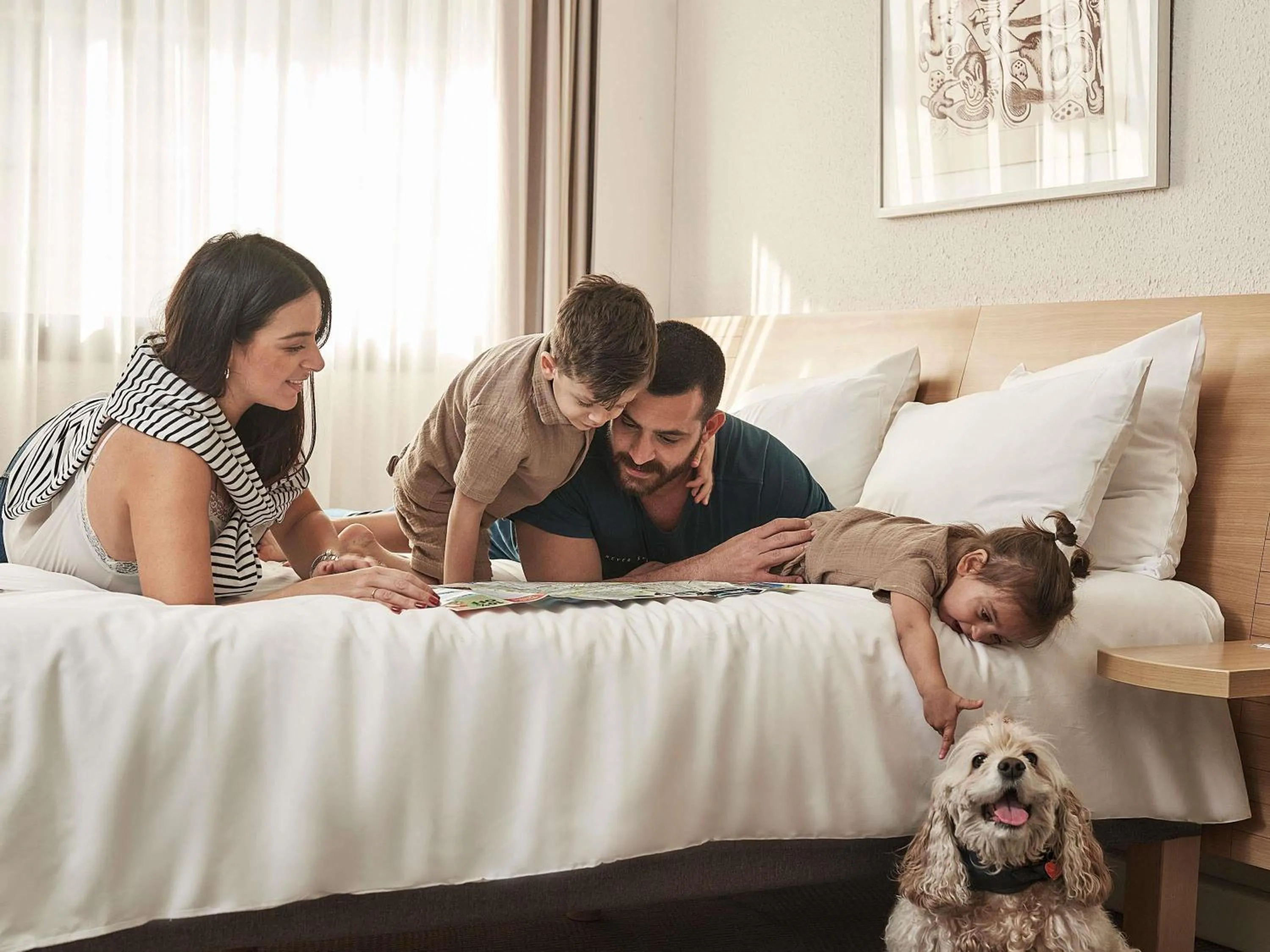 Bedroom in Novotel Athens