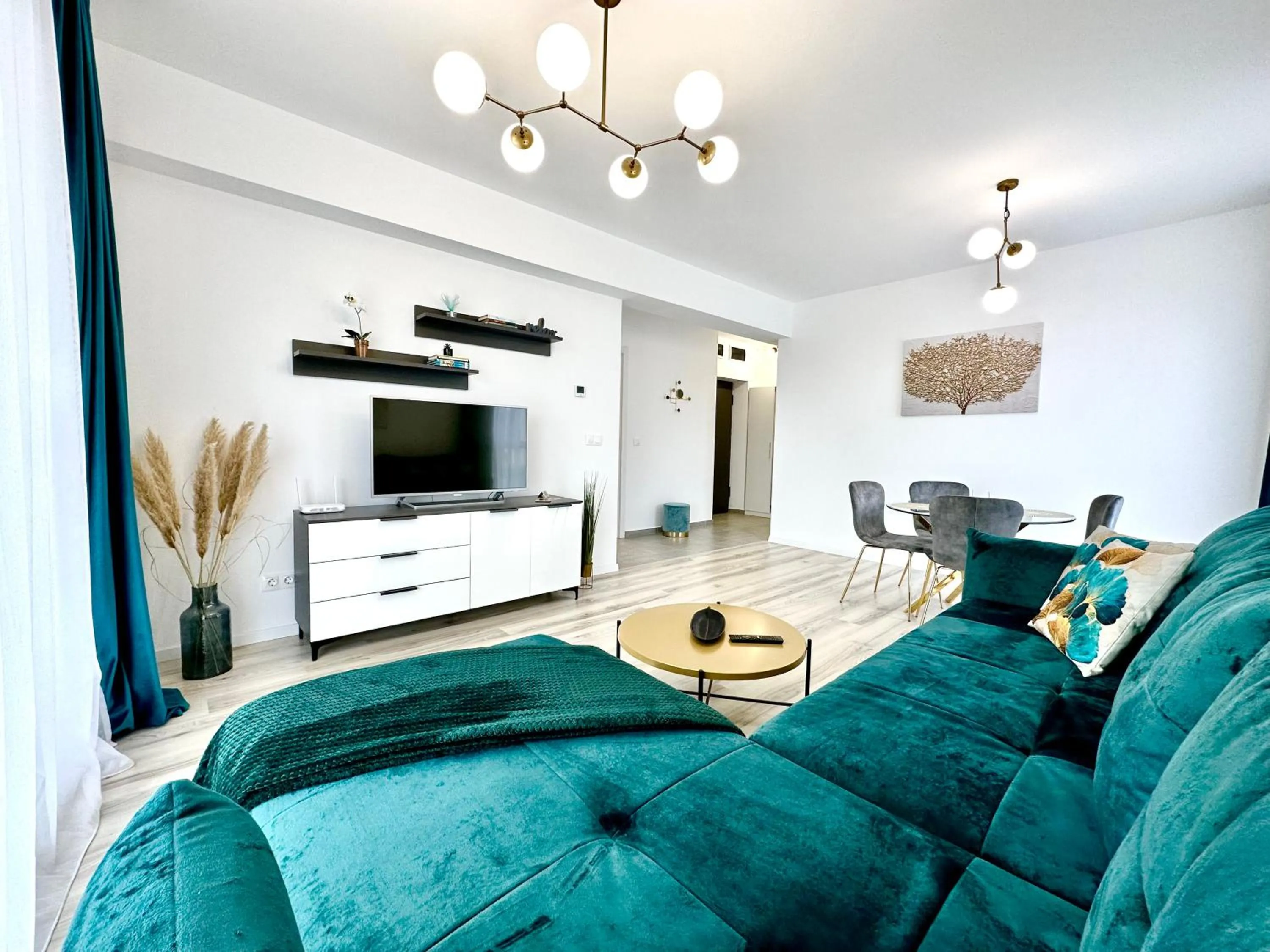 One-Bedroom Apartment in Garden by the Forest