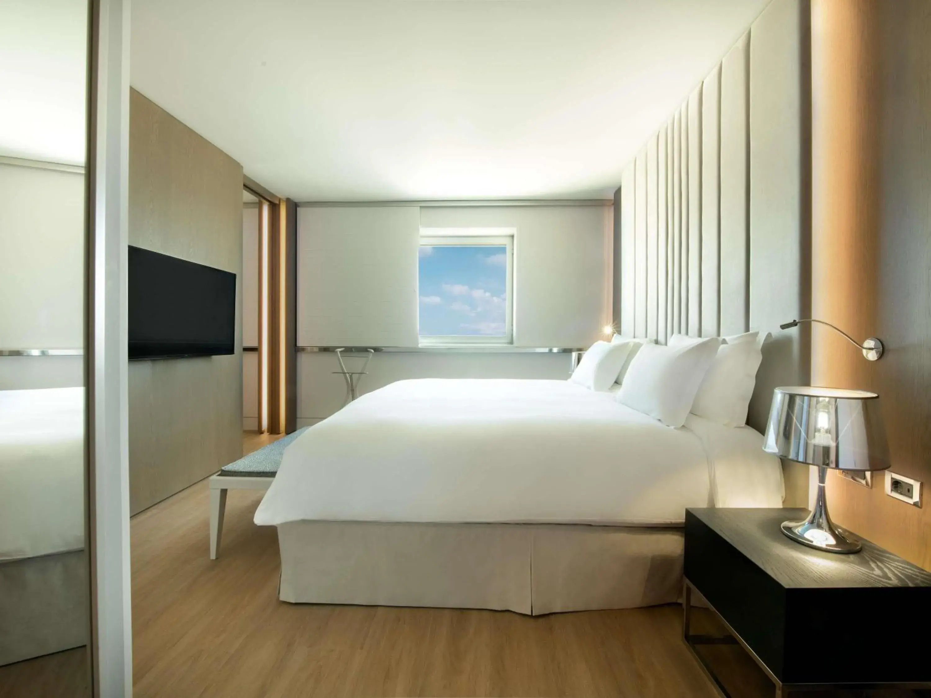 Club King Suite - single occupancy - Lounge Access in Sofitel Athens Airport Club King Suite - single occupancy - Lounge Access in Sofitel Athens Airport