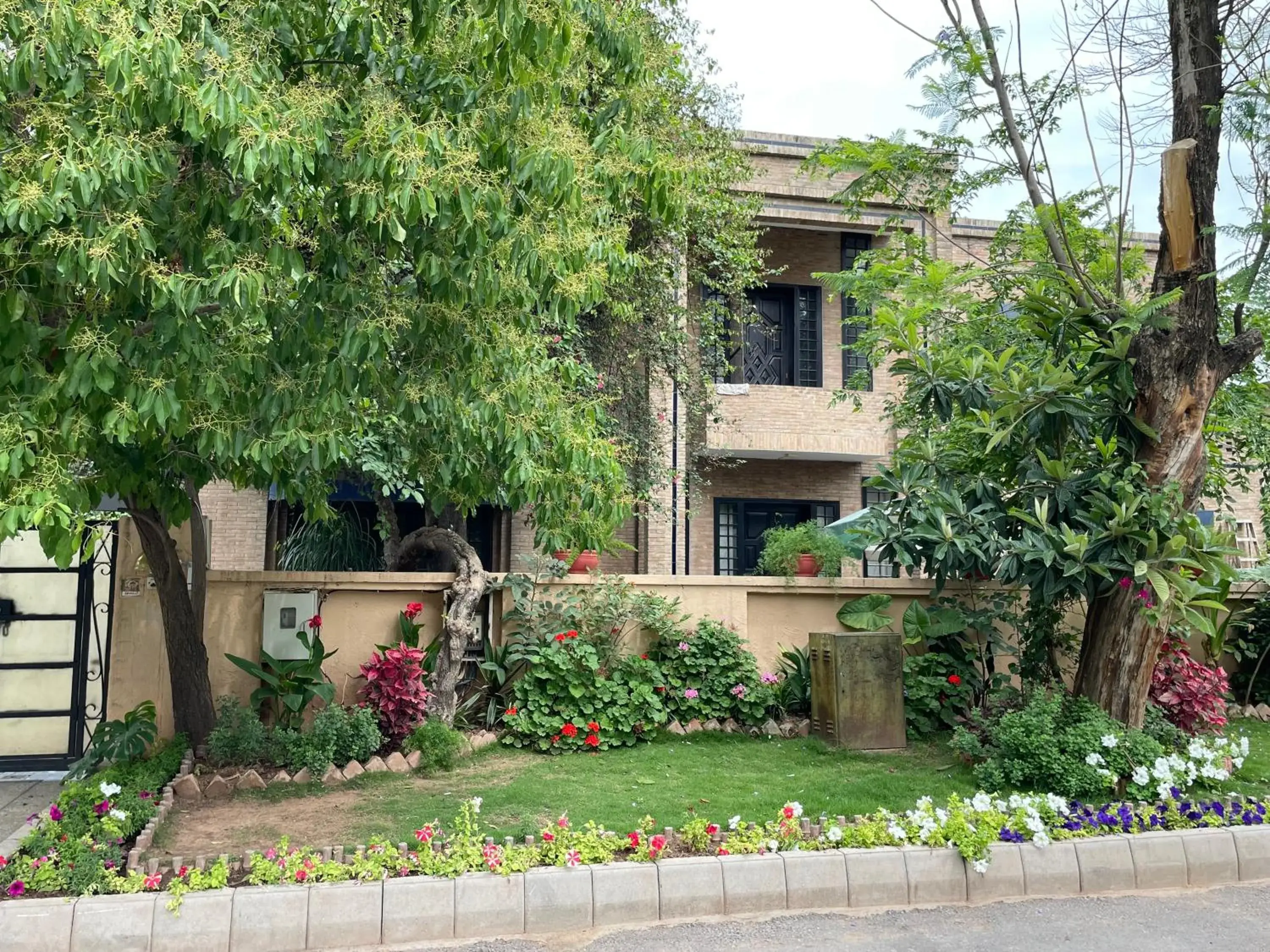 Riviera Courtyard Guest House Islamabad Riviera Courtyard Guest House Islamabad