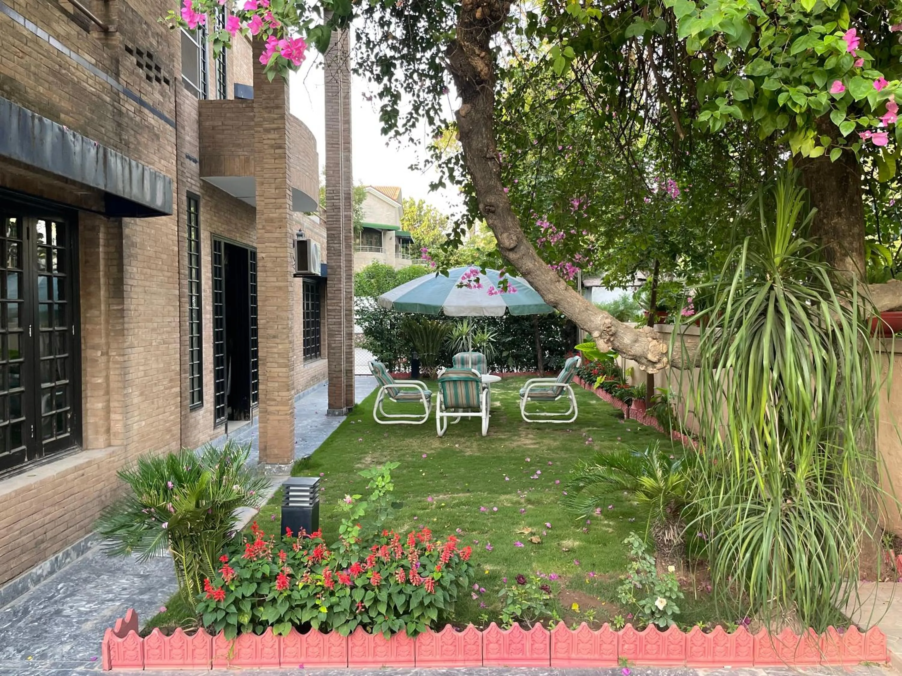 Garden in Riviera Courtyard Guest House Islamabad