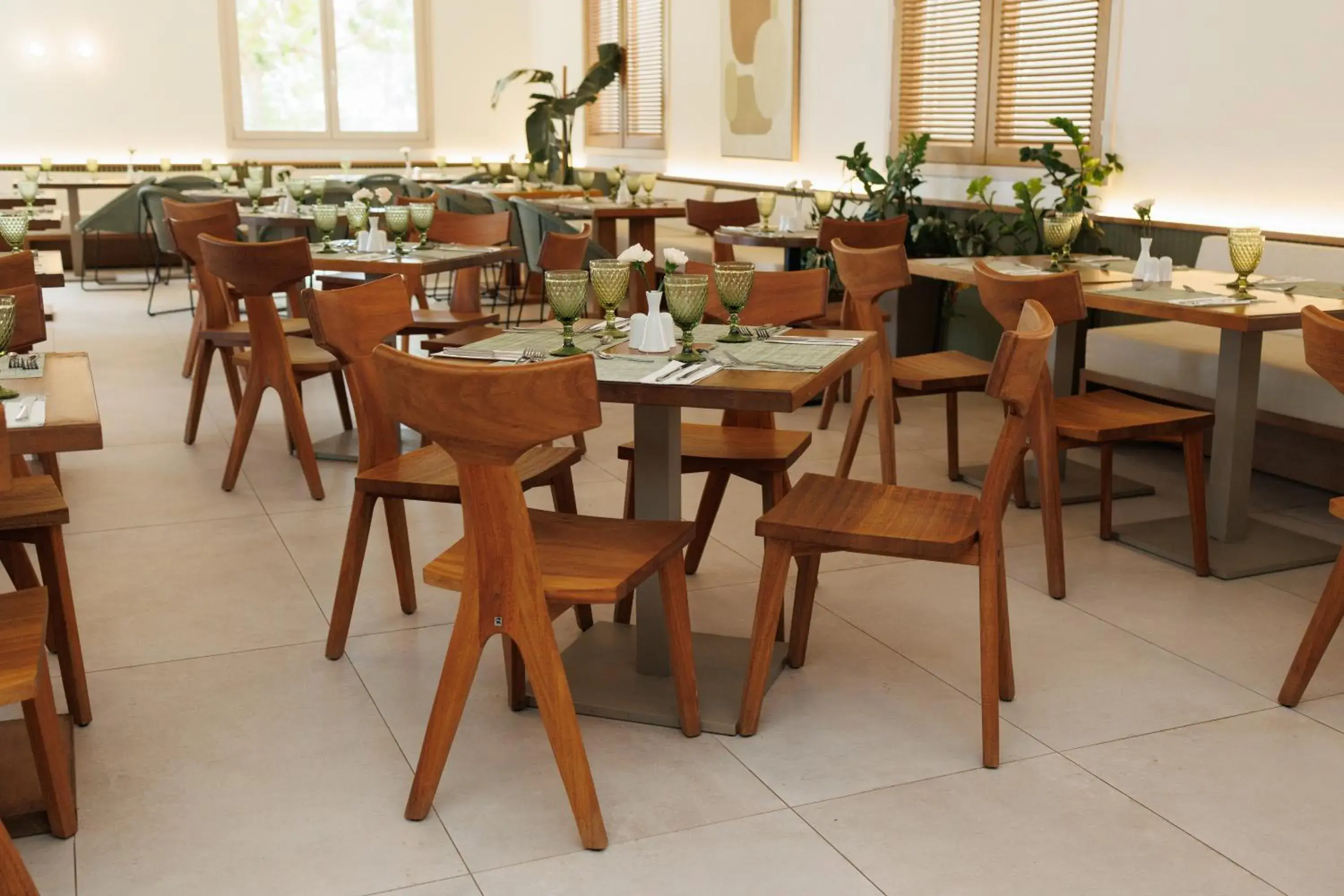 Restaurant/places to eat in Santo Miramare Beach Resort Restaurant/places to eat in Santo Miramare Beach Resort