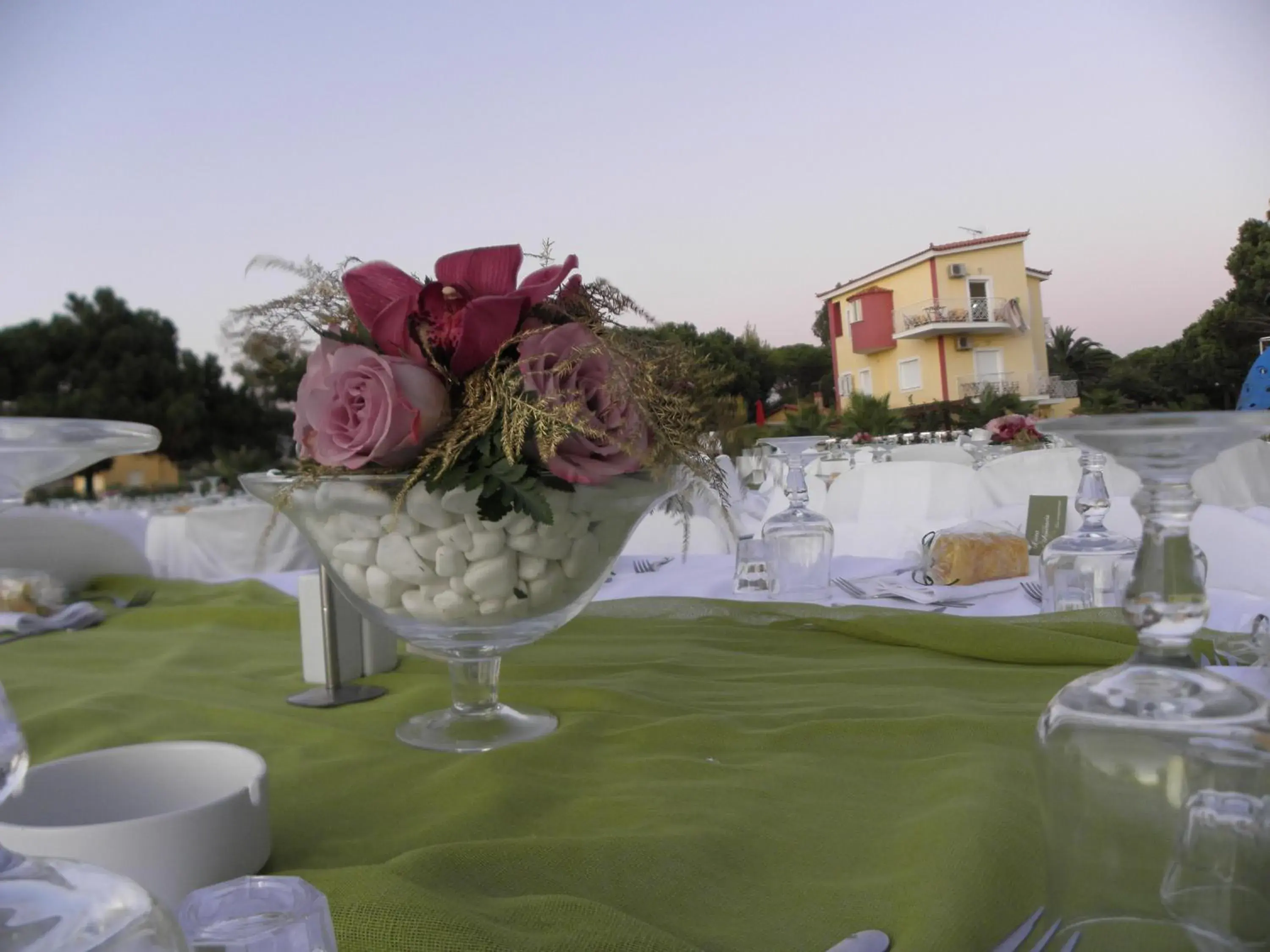 Restaurant/places to eat in Irida Beach Resort Suites Restaurant/places to eat in Irida Beach Resort Suites