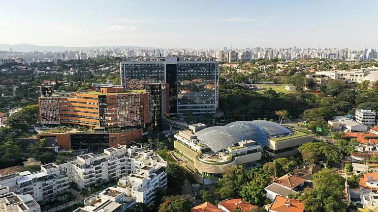 103 - Maravilhoso Andalus em frente Hospital Albert Einstein e Estadio Morumbis