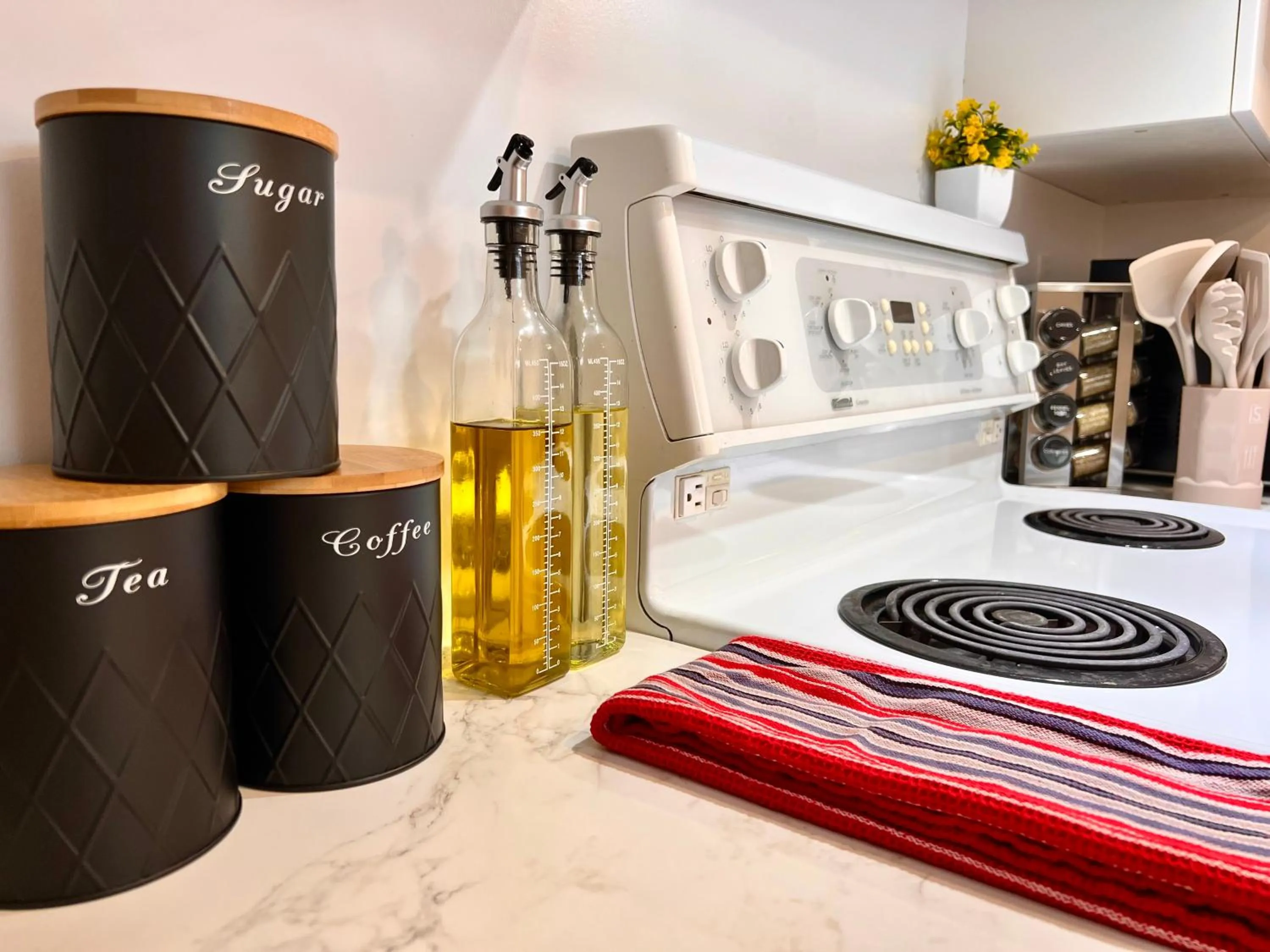 Coffee/tea facilities in The Boho Oasis