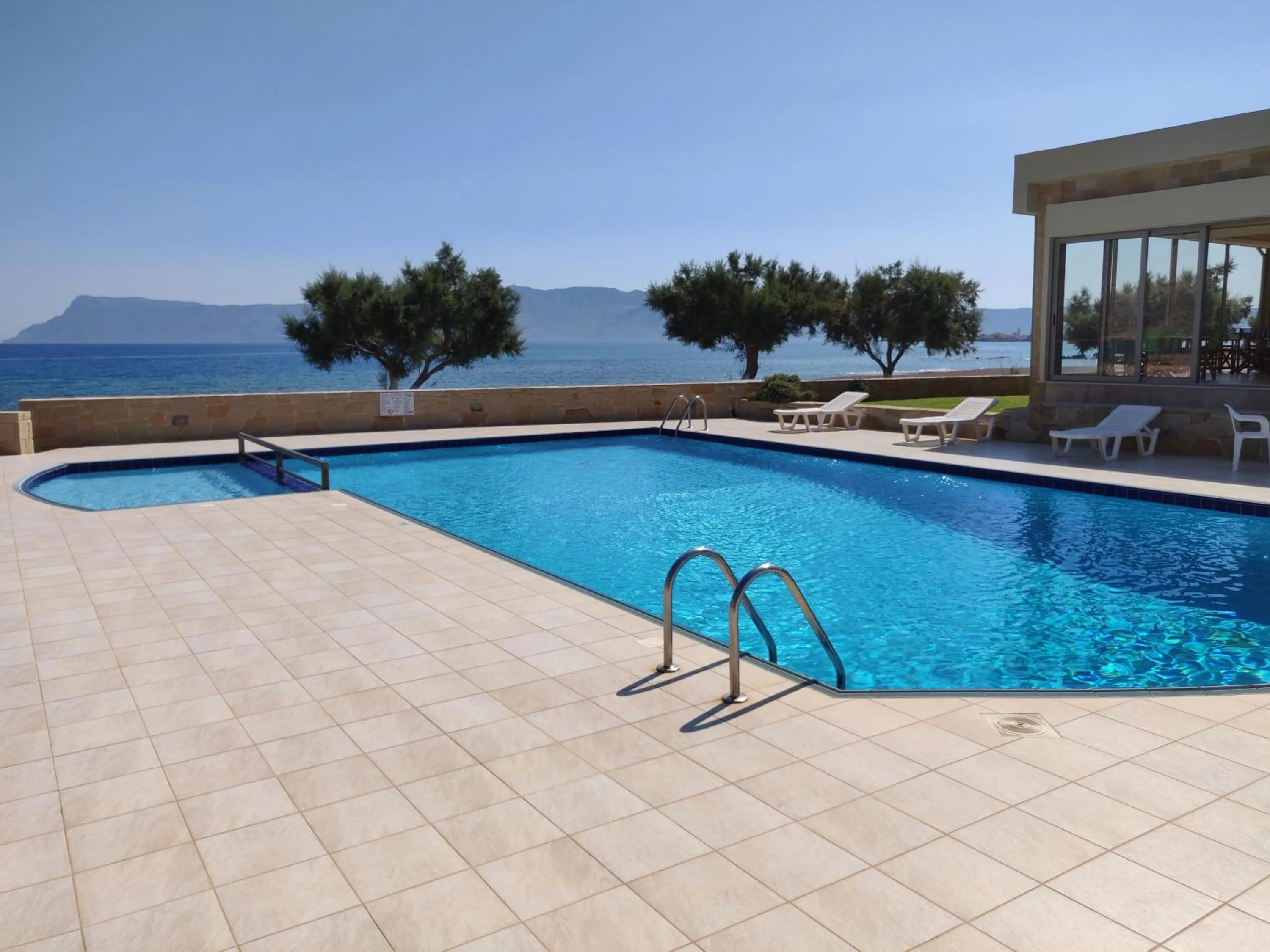 Viglia Beach Apartments