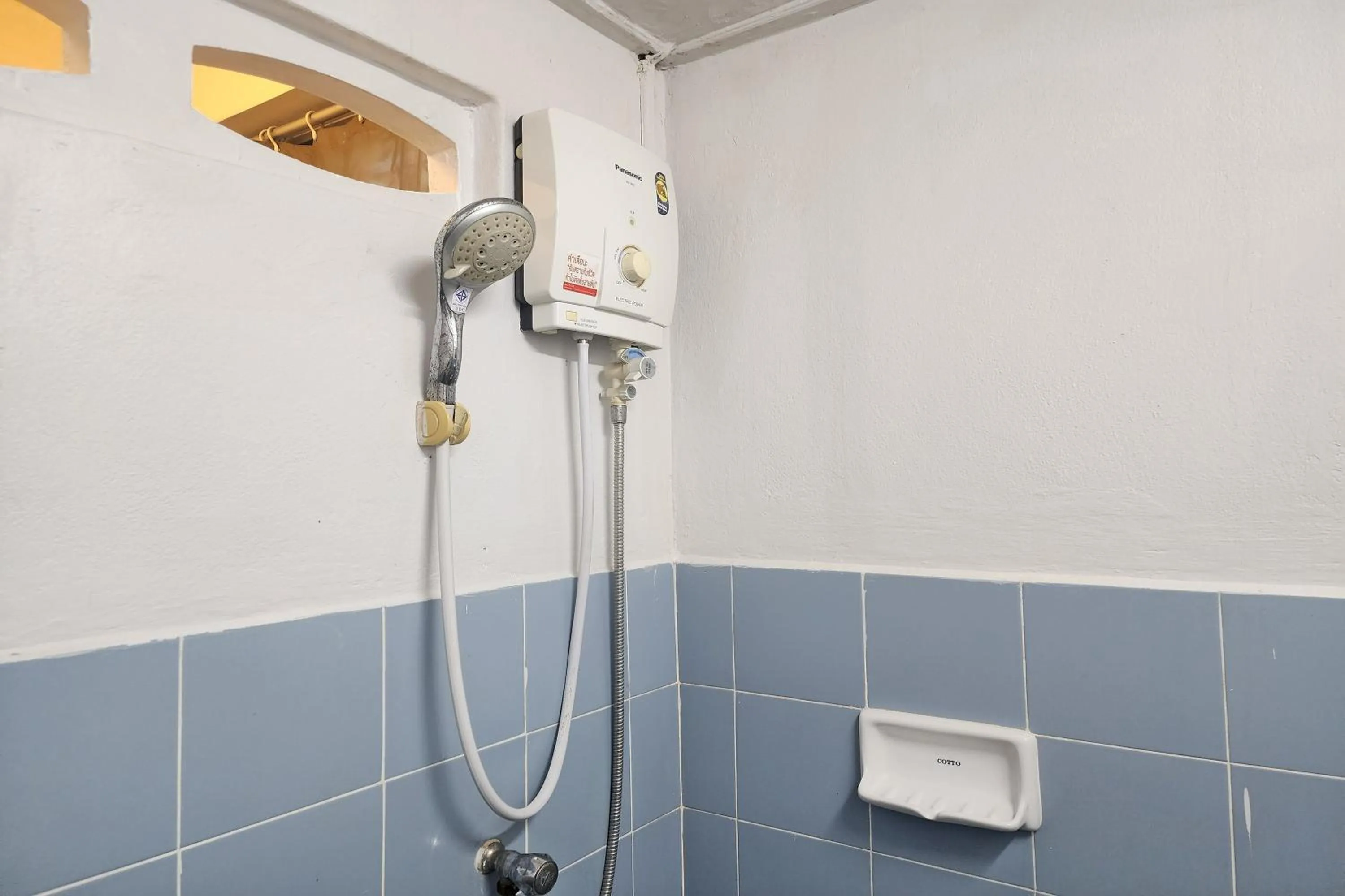 Shower in Green Apartment Kaset