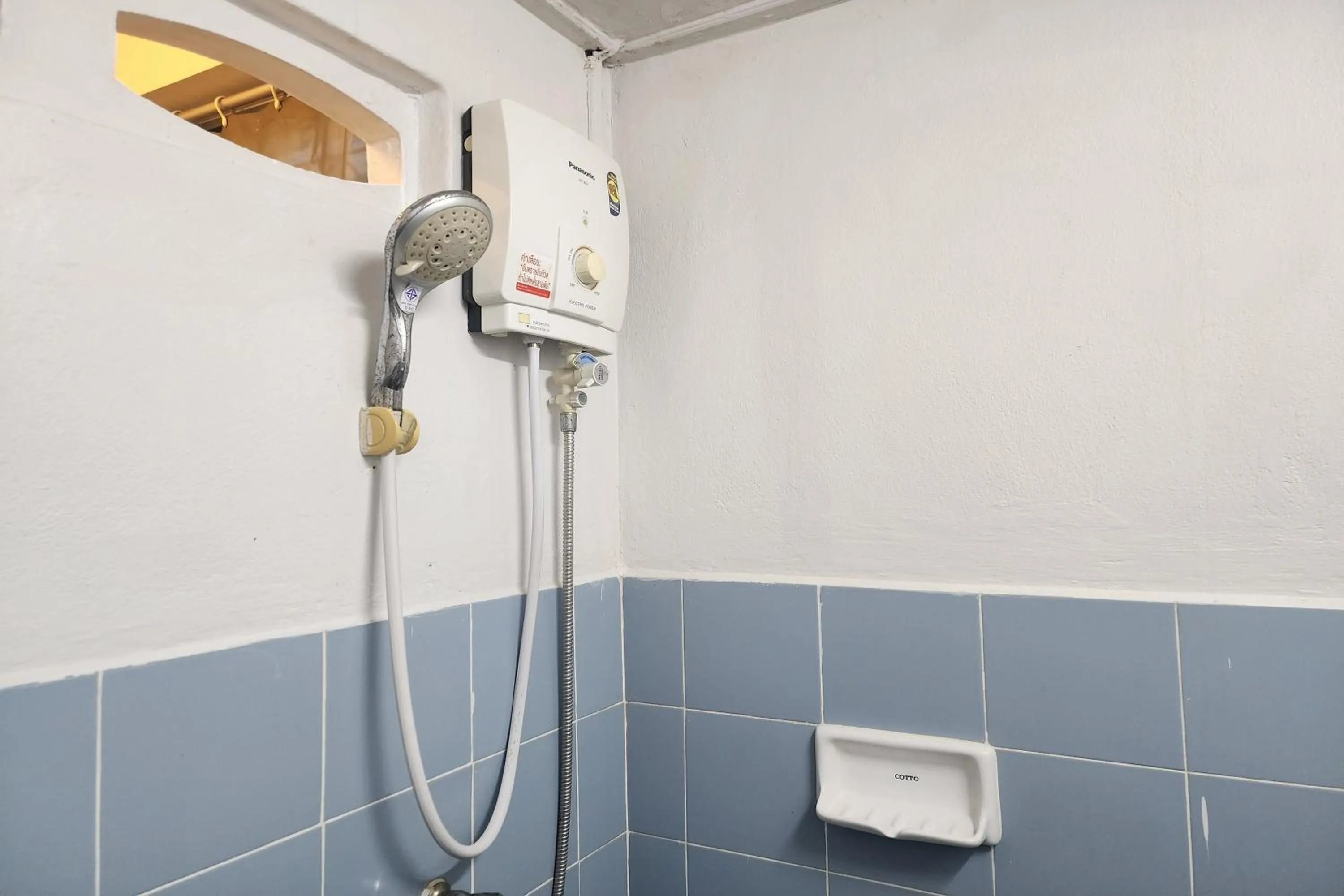 Shower in Green Apartment Kaset