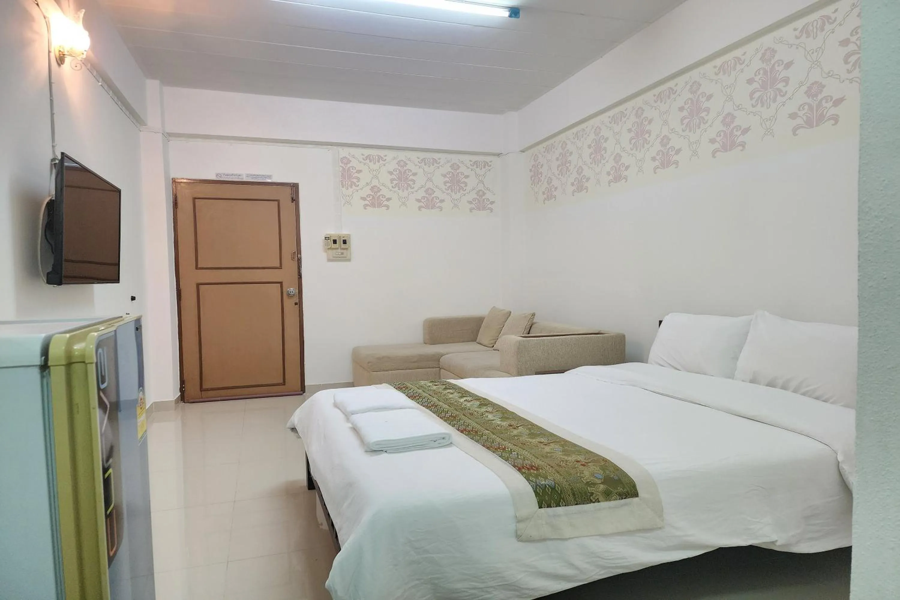 Bedroom, Bed in Green Apartment Kaset