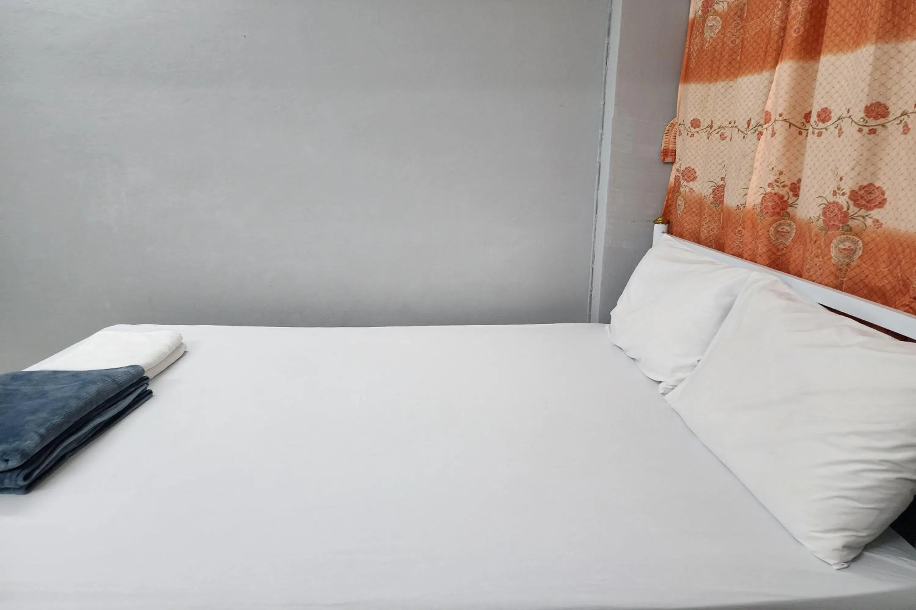 Bedroom, Bed in Green Apartment Kaset