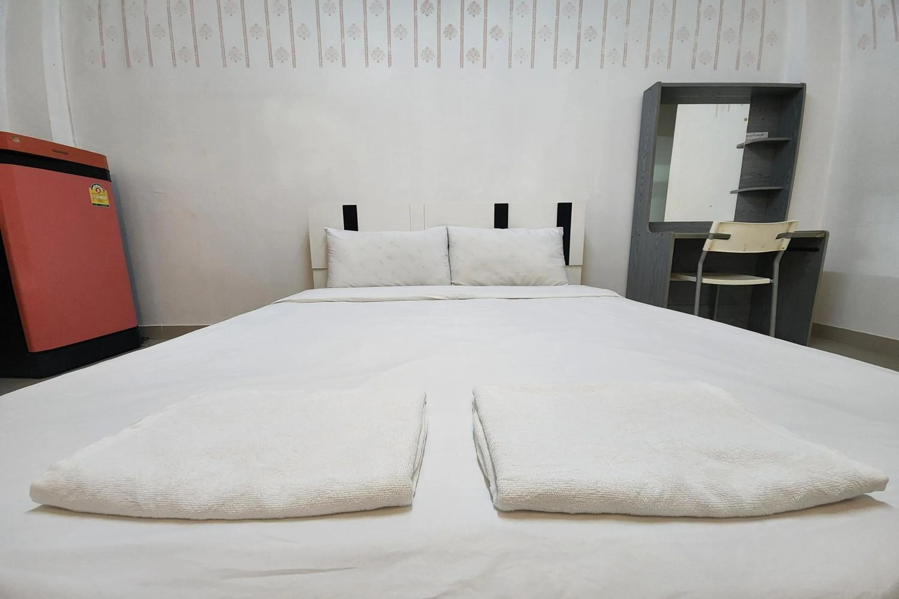 Bedroom, Bed in Green Apartment Kaset