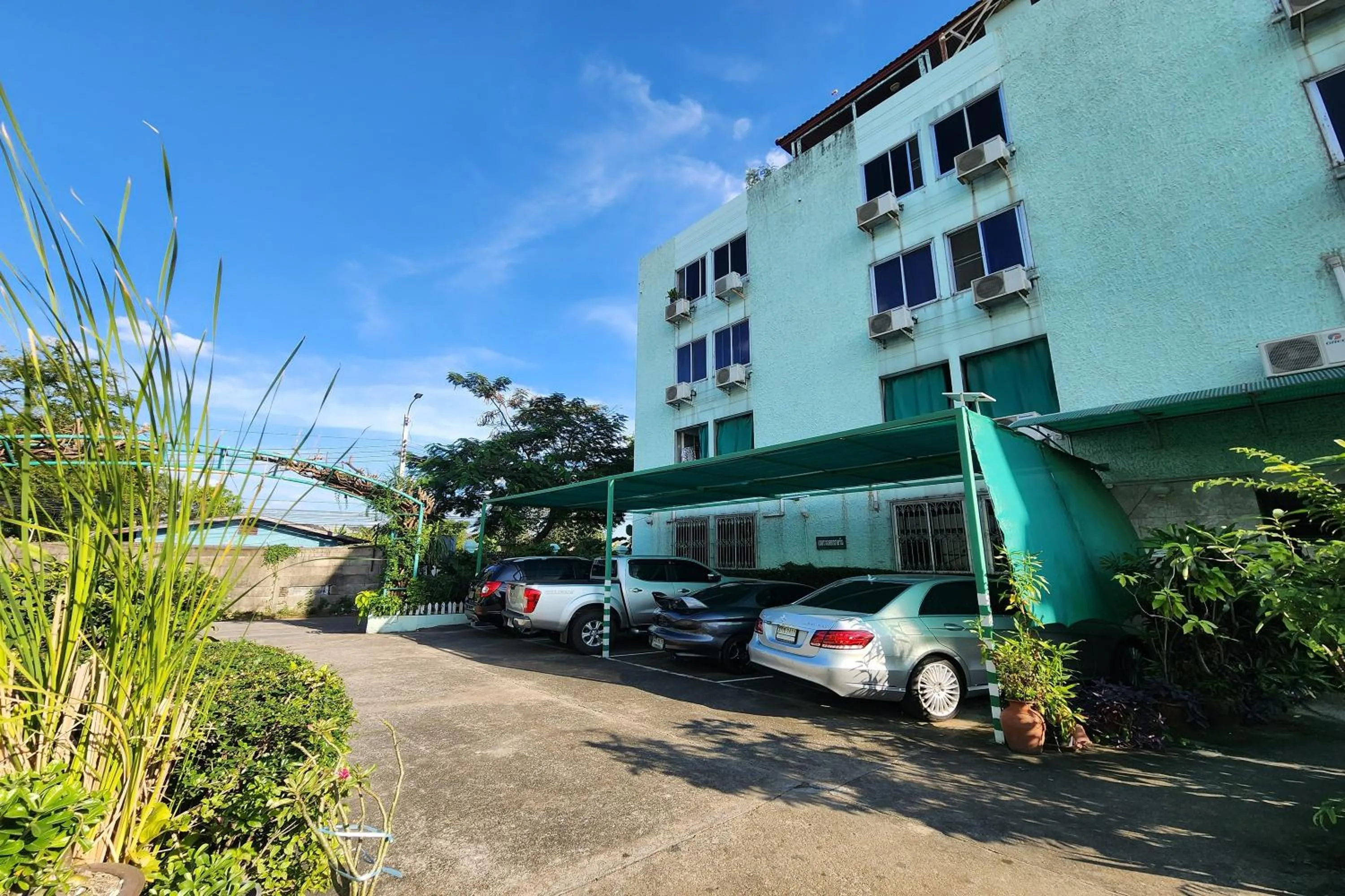 Property building in Green Apartment Kaset