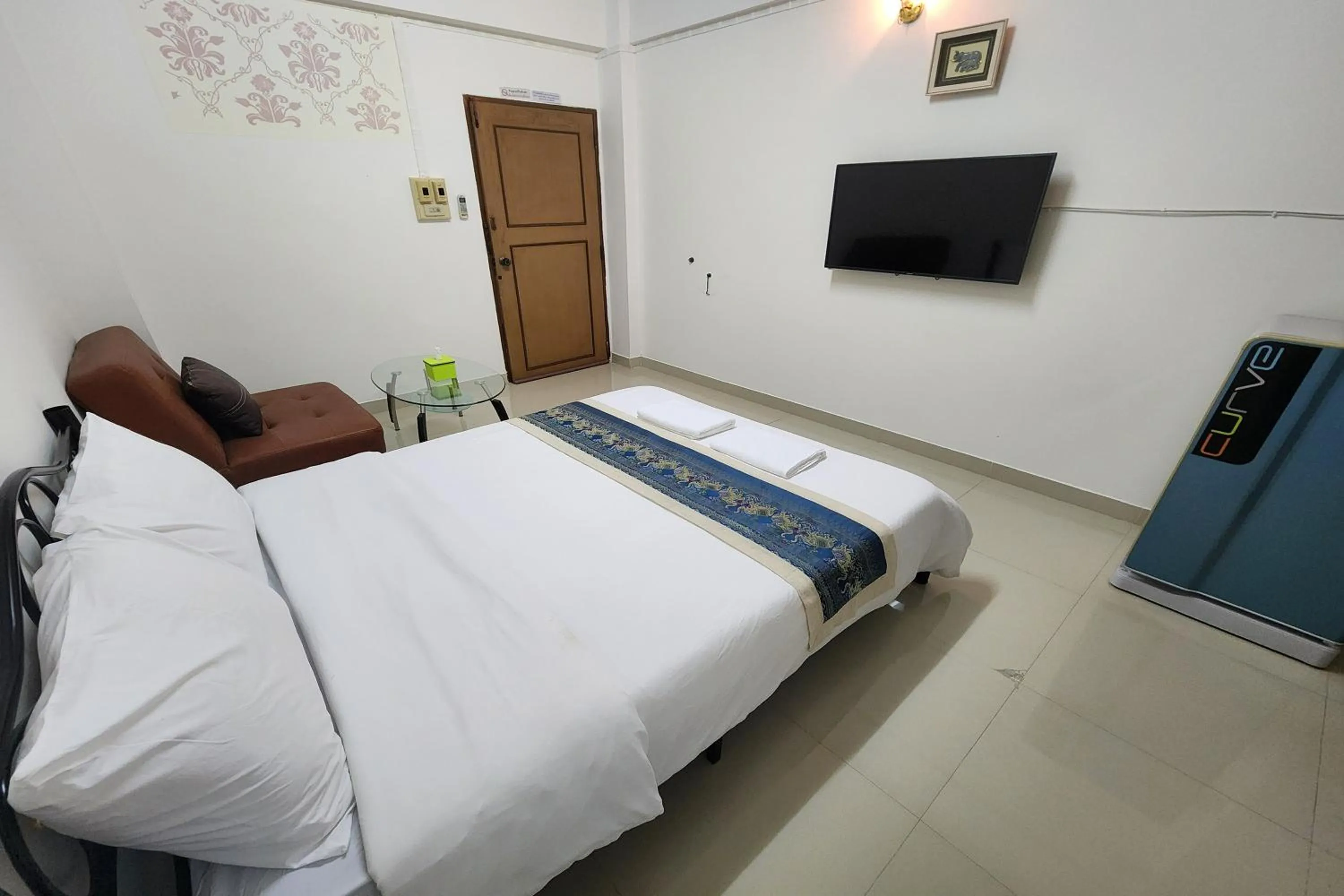 Bedroom, Bed in Green Apartment Kaset