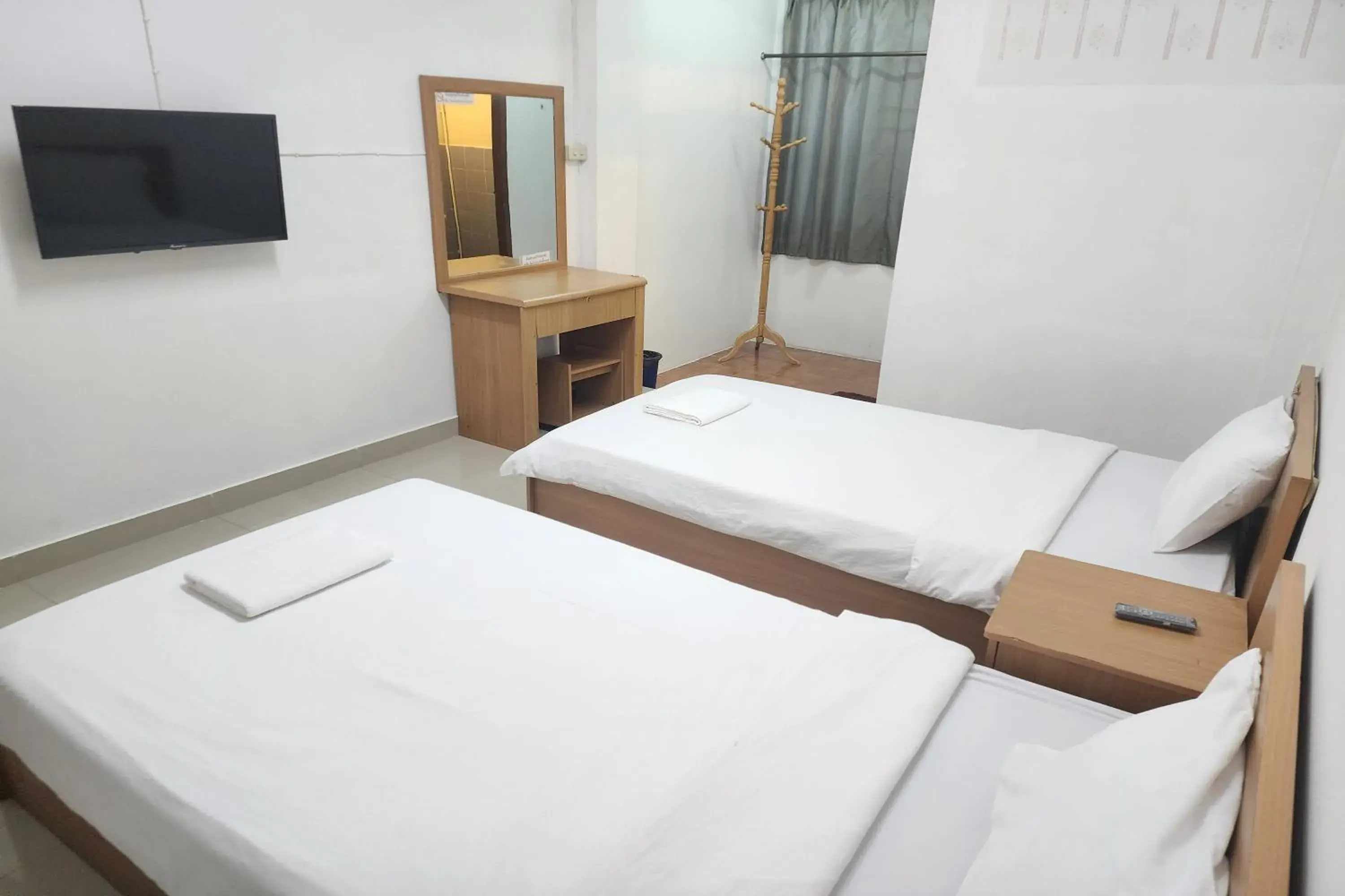 Bed in Green Apartment Kaset Bed in Green Apartment Kaset