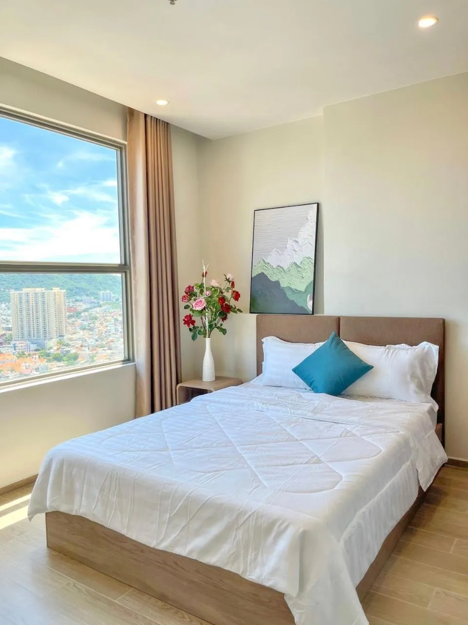 Bed in The Sóng Apartment Vũng Tàu - Sophia's House