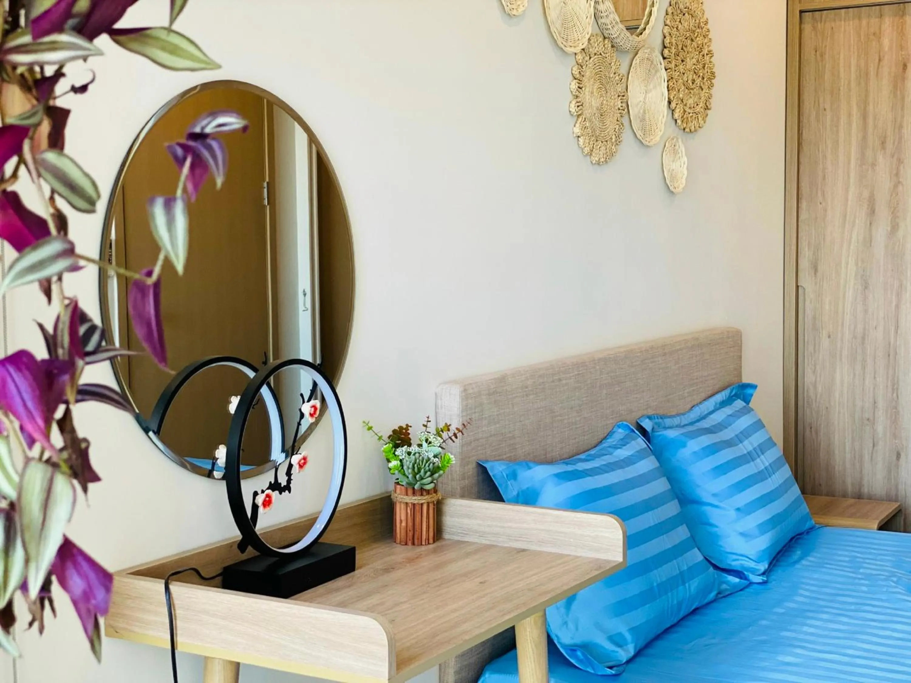 Bed in The Sóng Apartment Vũng Tàu - Sophia's House