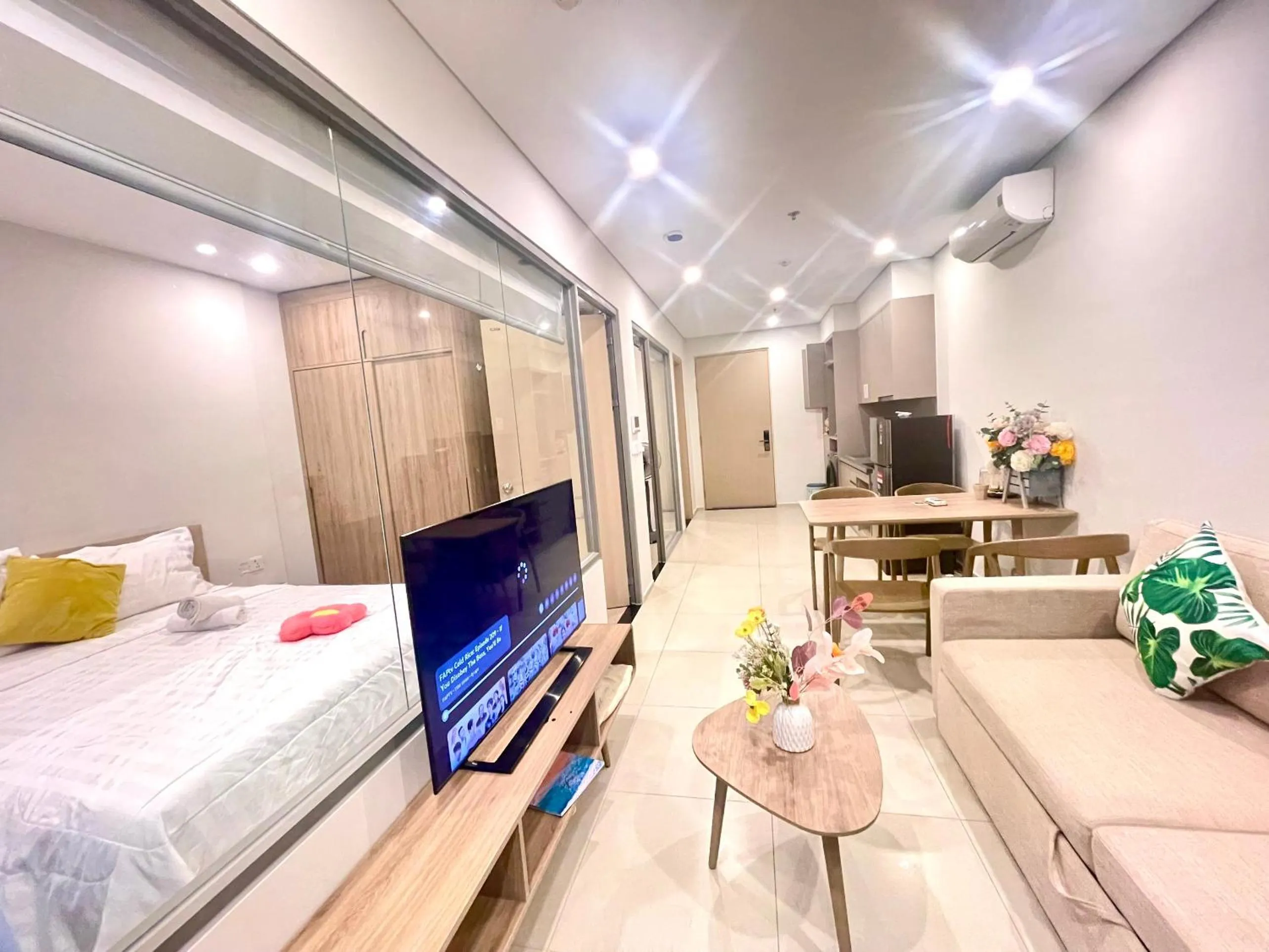 Bedroom, Bed in The Sóng Apartment Vũng Tàu - Sophia's House