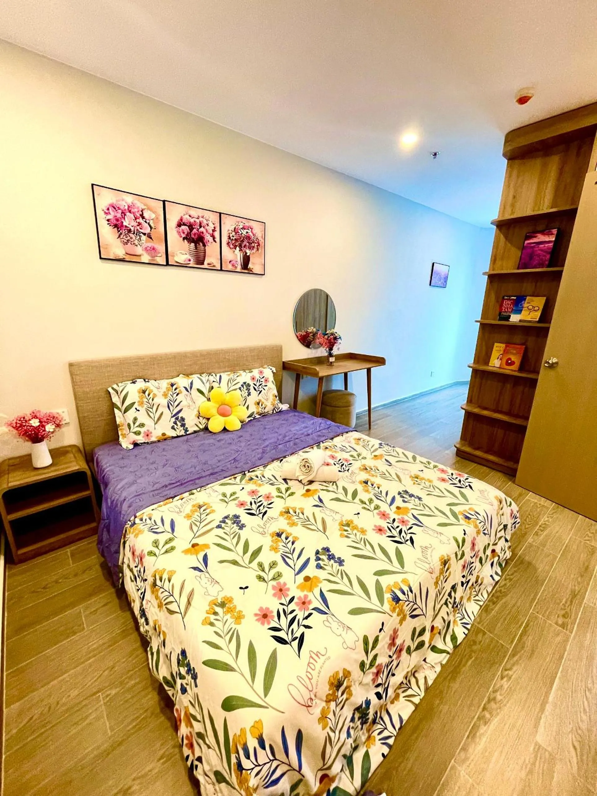 Bedroom, Bed in The Sóng Apartment Vũng Tàu - Sophia's House