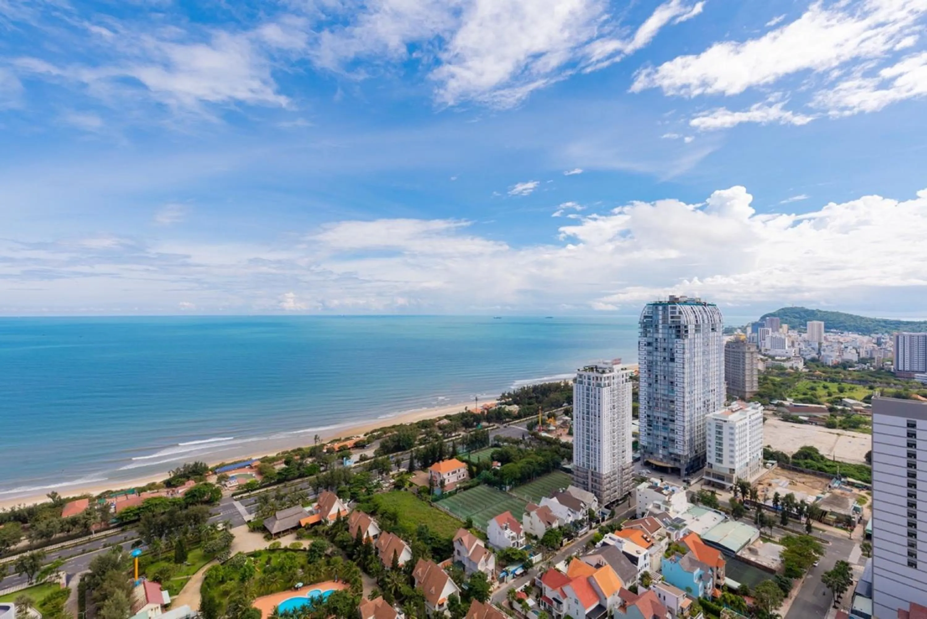 Property building in The Sóng Apartment Vũng Tàu - Sophia's House