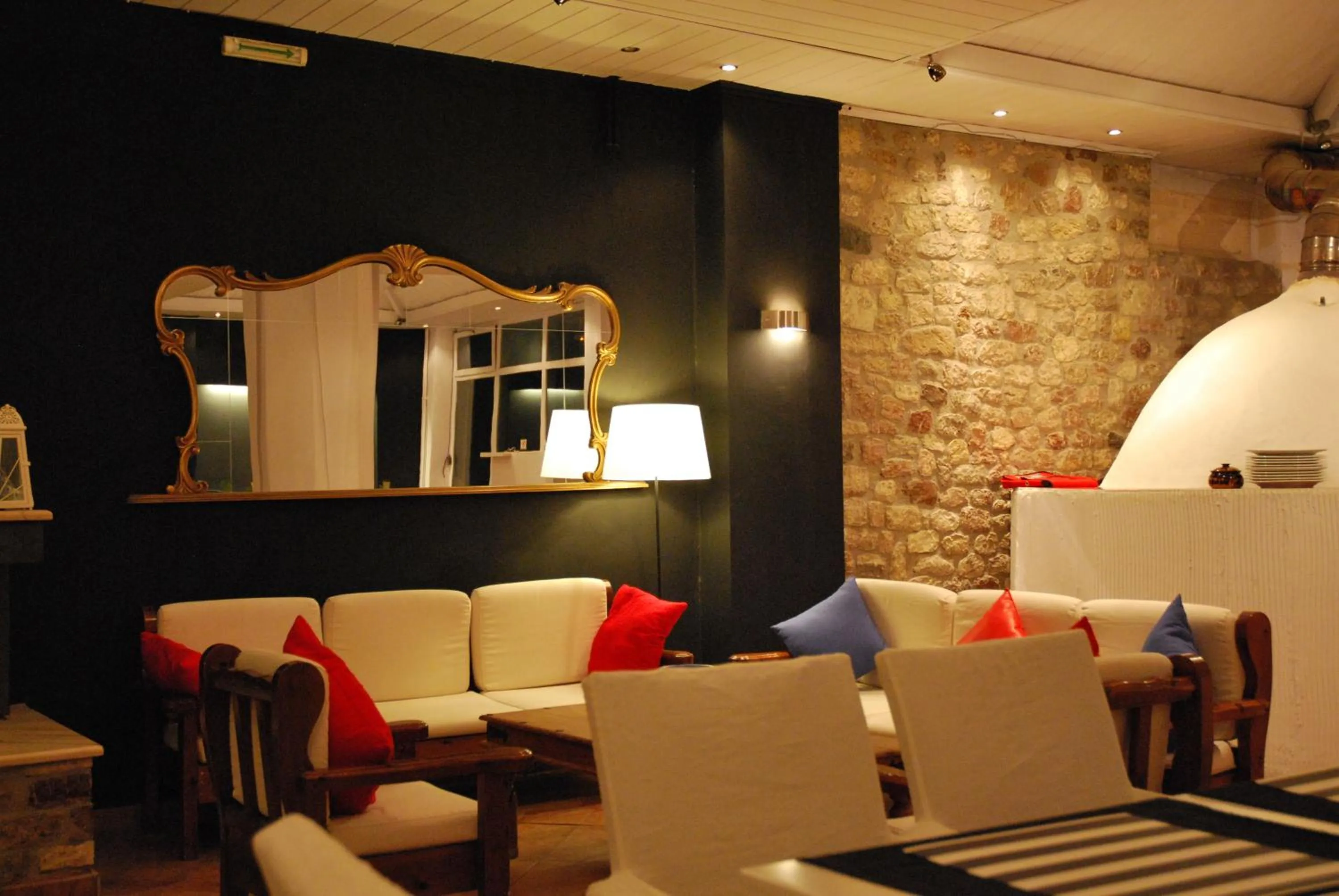 Lounge or bar in Hotel Kanelli Beach