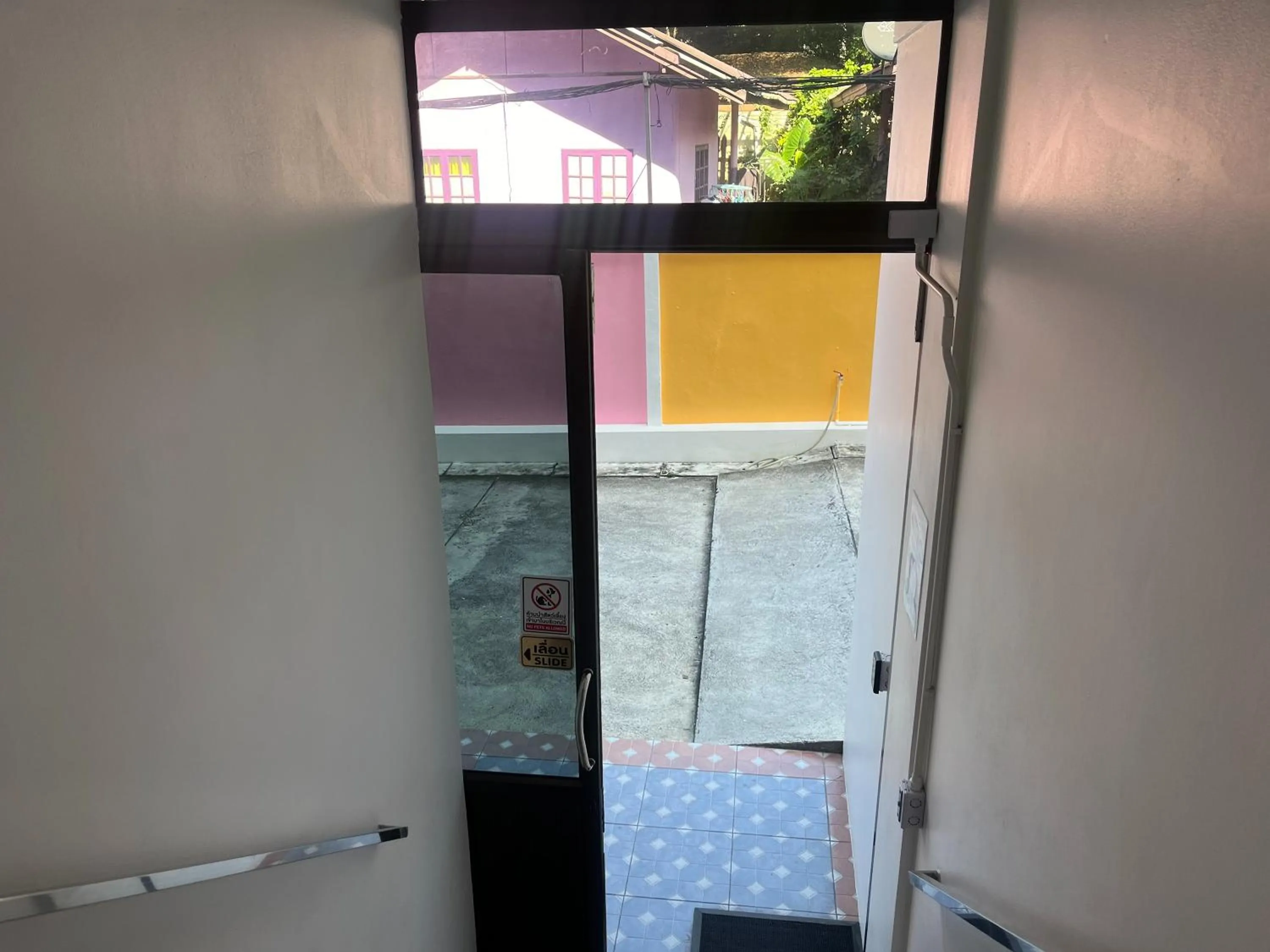 Property building in J & Ariya Hotel Near Samui Airport and Koh Phangan Pier