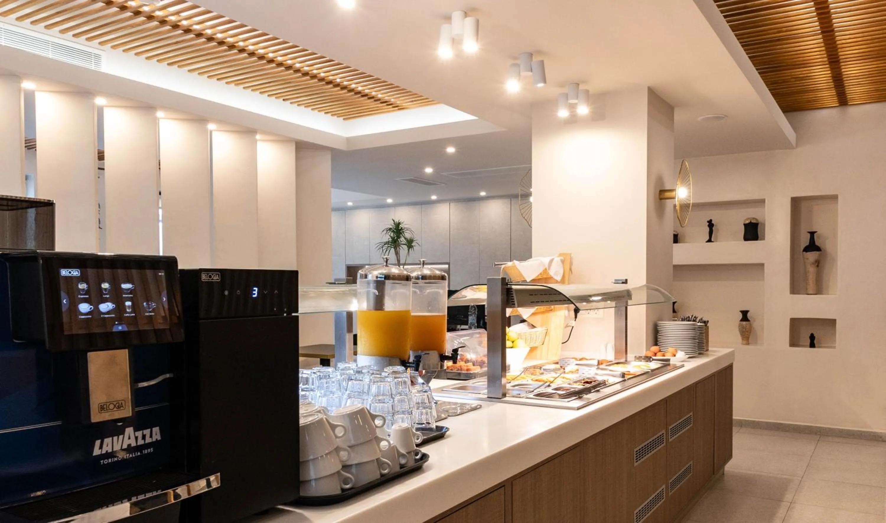 Breakfast in Sellada Beach