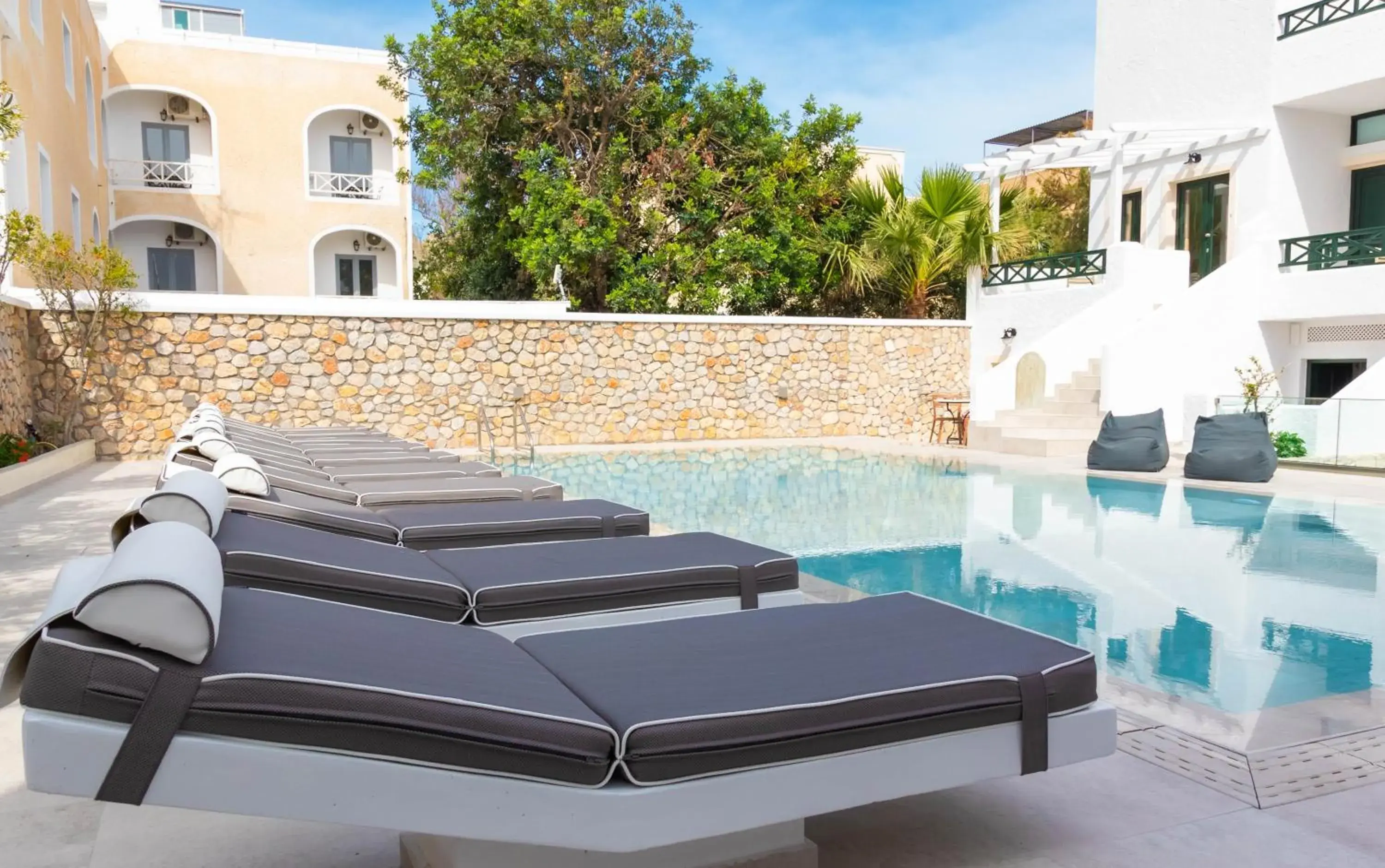 Swimming pool in Sellada Beach Swimming pool in Sellada Beach