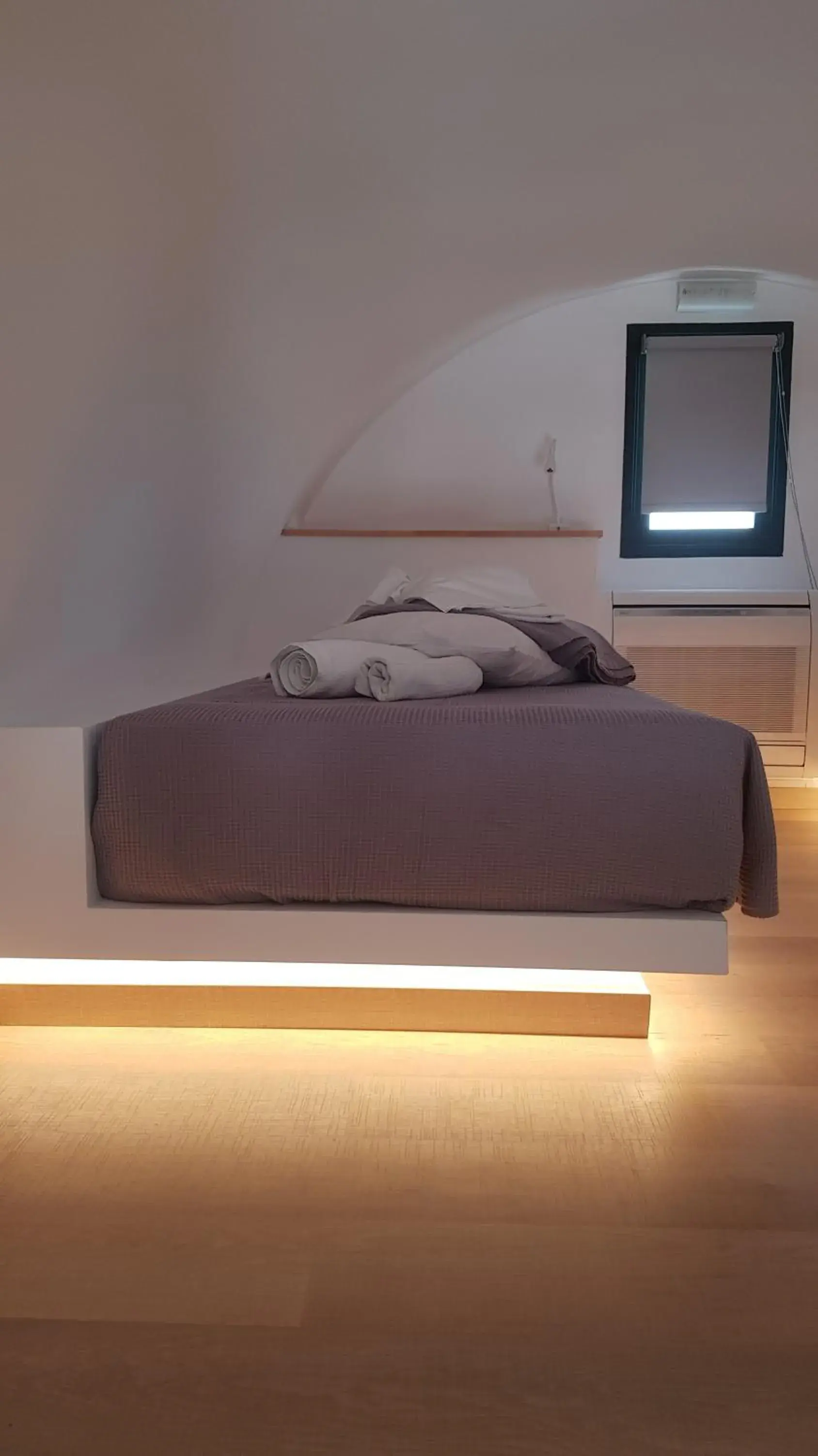 Photo of the whole room, Bed in Sellada Beach Photo of the whole room, Bed in Sellada Beach